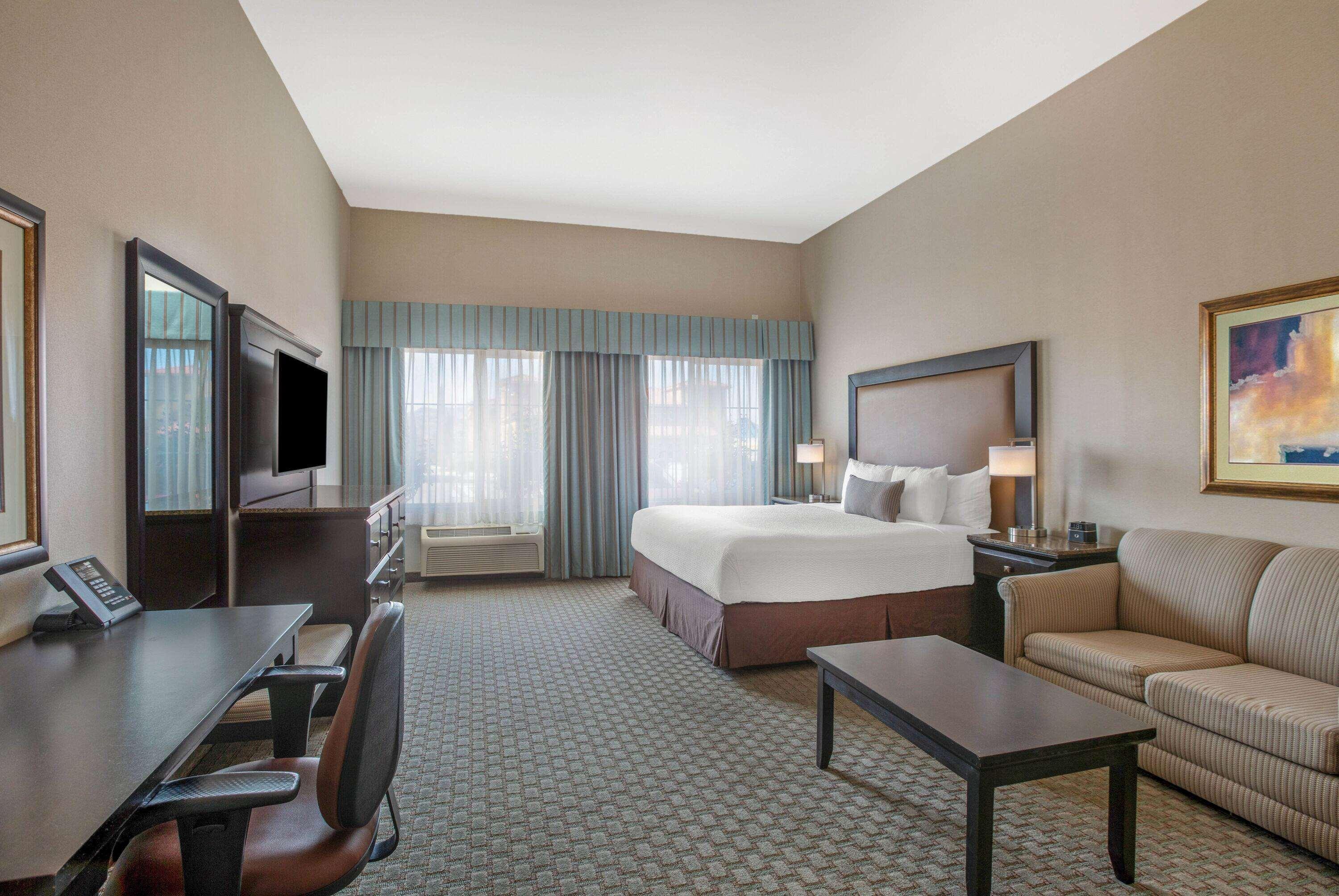 Double Executive King Bed