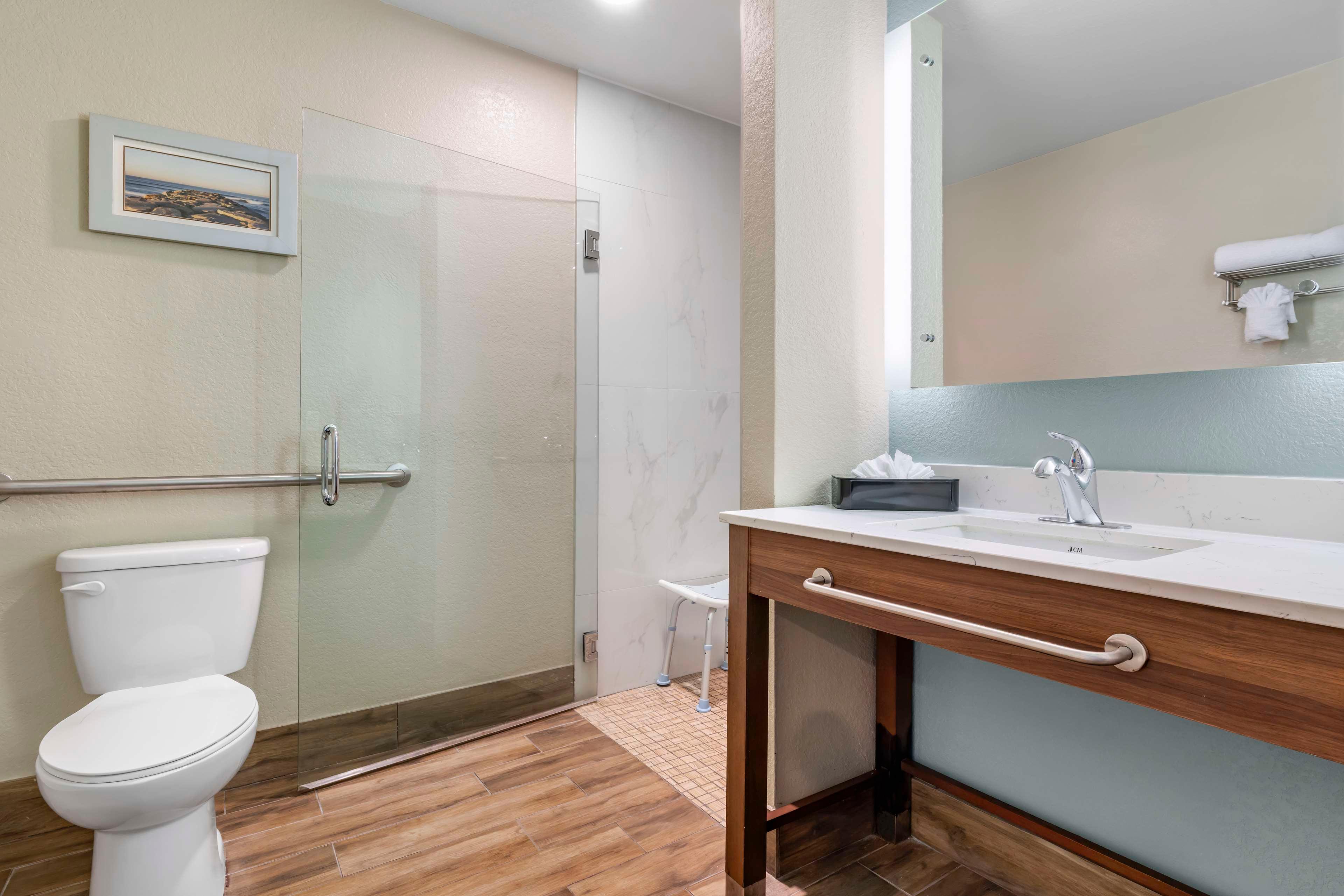 Double Accessible-queen Size Bed