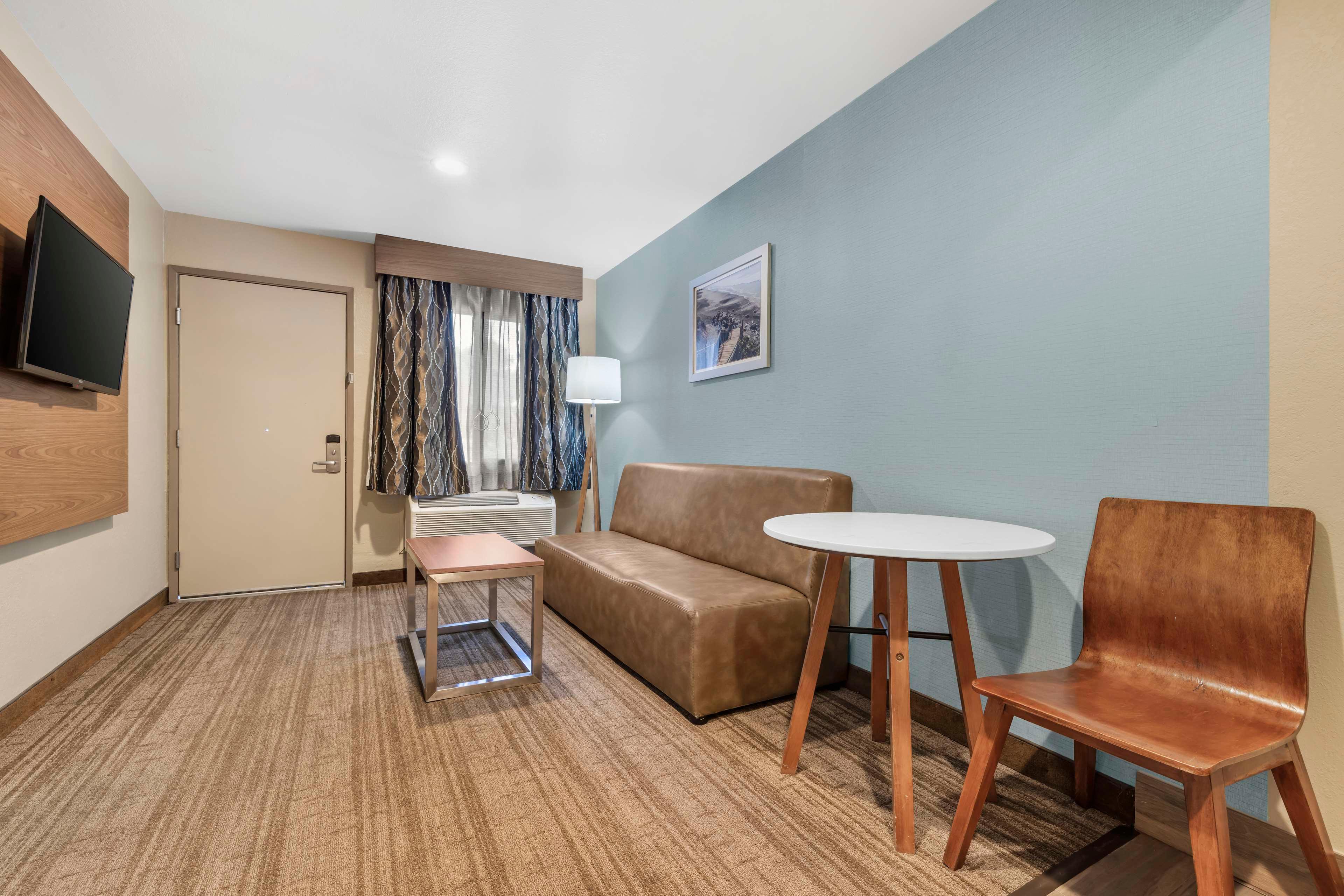 Double Accessible-queen Size Bed