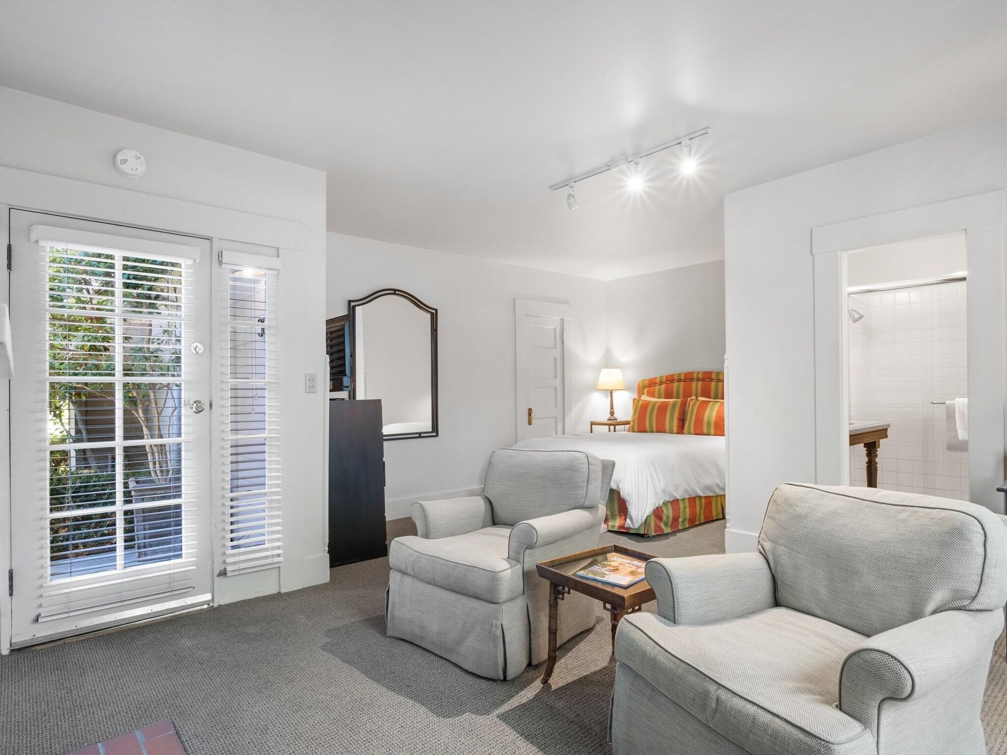 Single Queen Size Bed