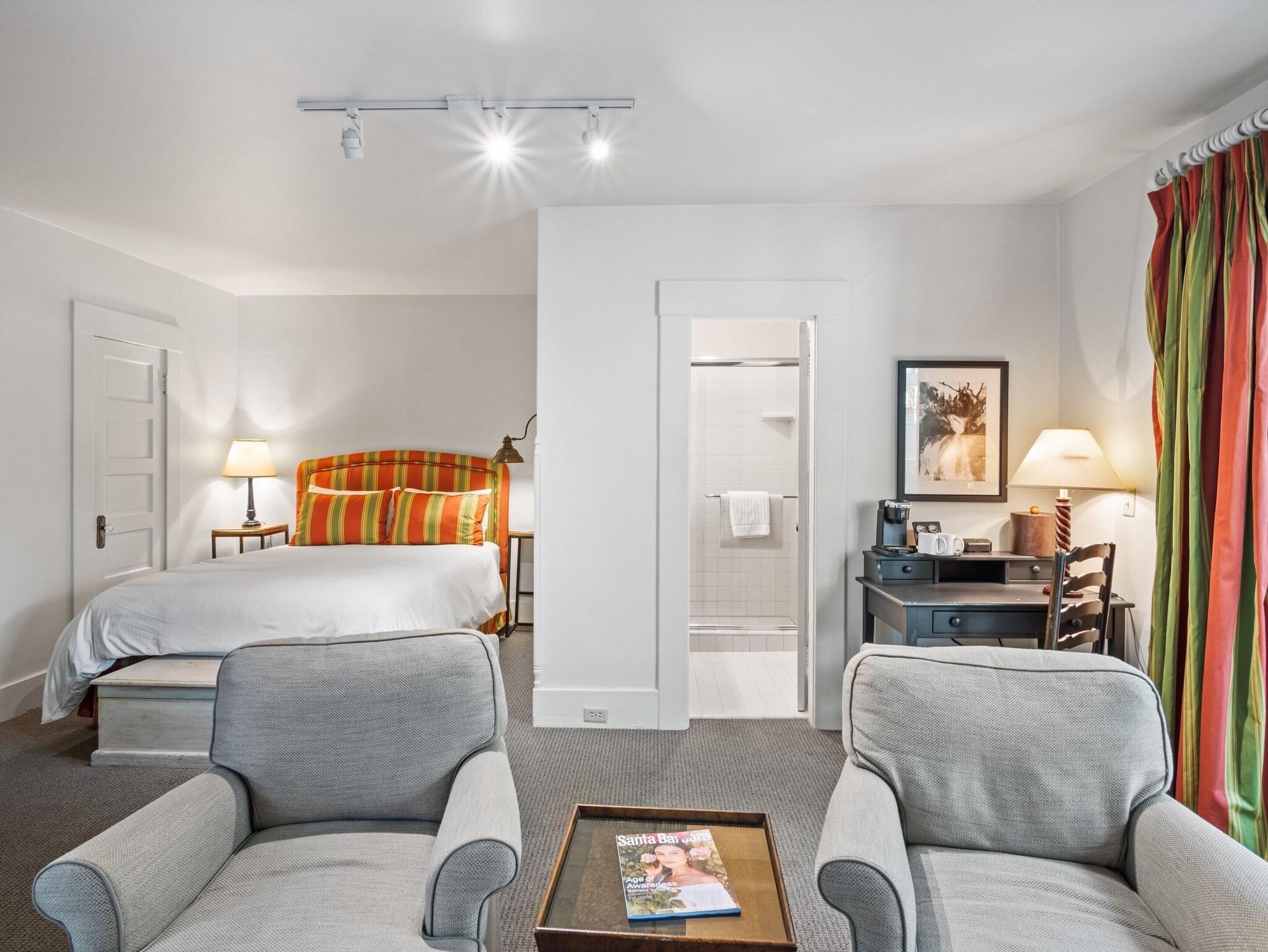 Single Queen Size Bed