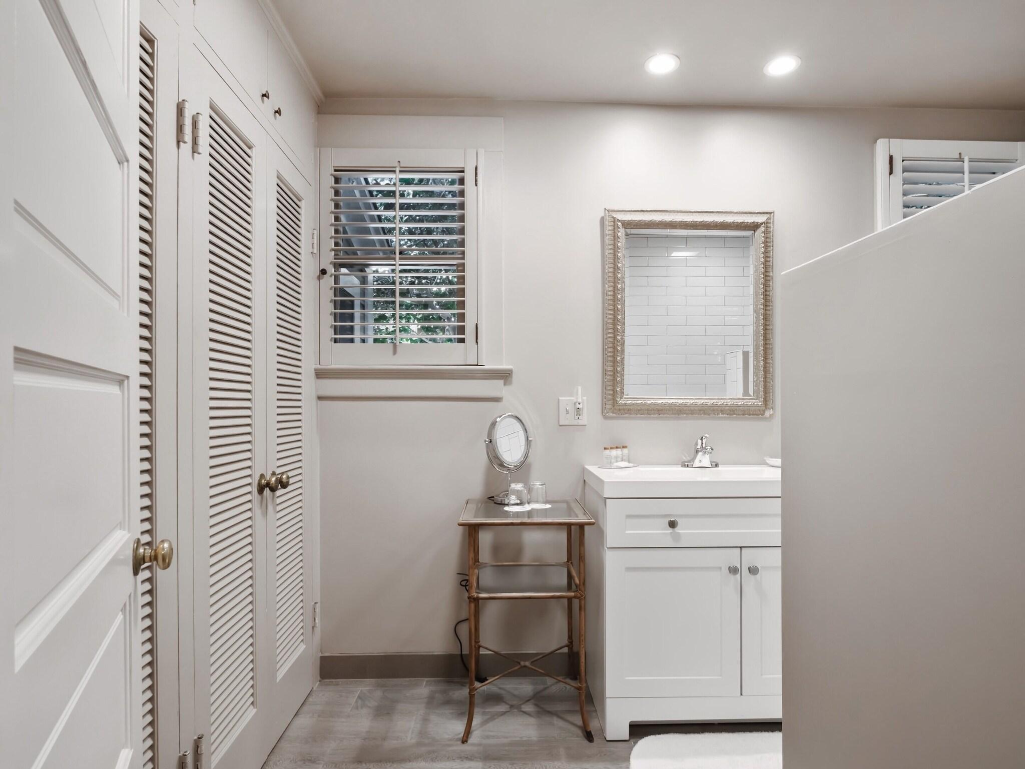 Single Superior King Bed