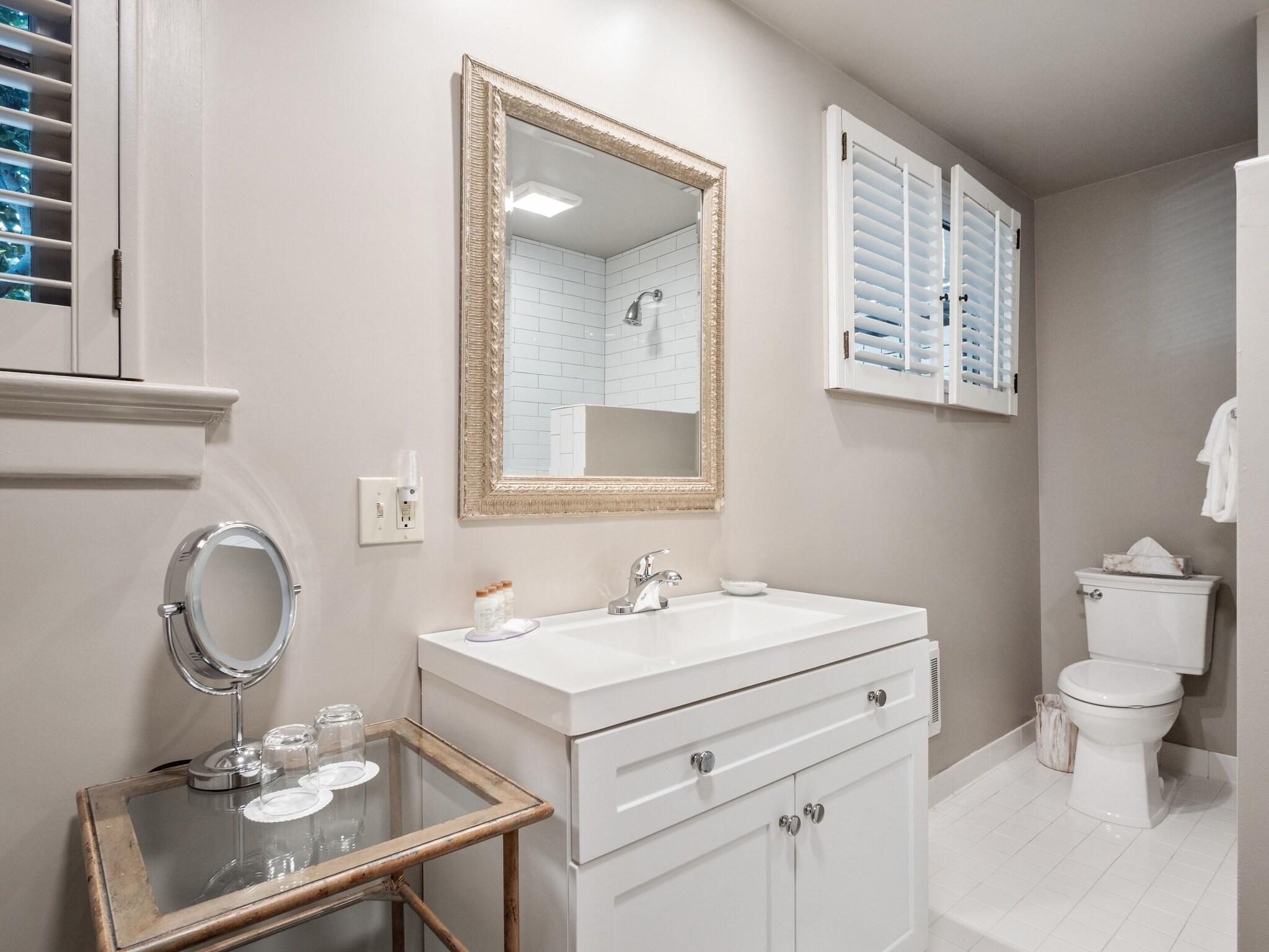 Single Superior King Bed