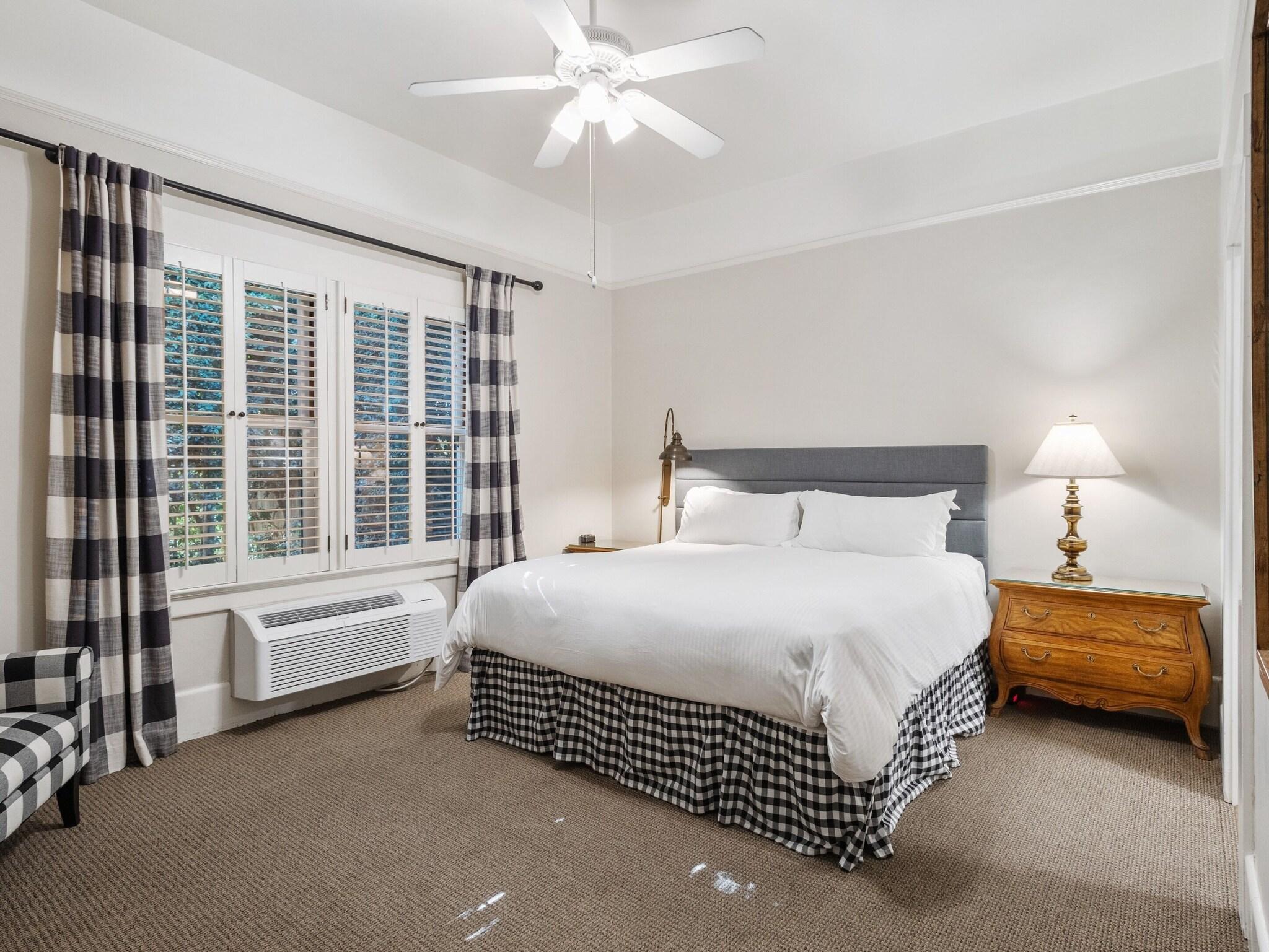 Single Superior King Bed