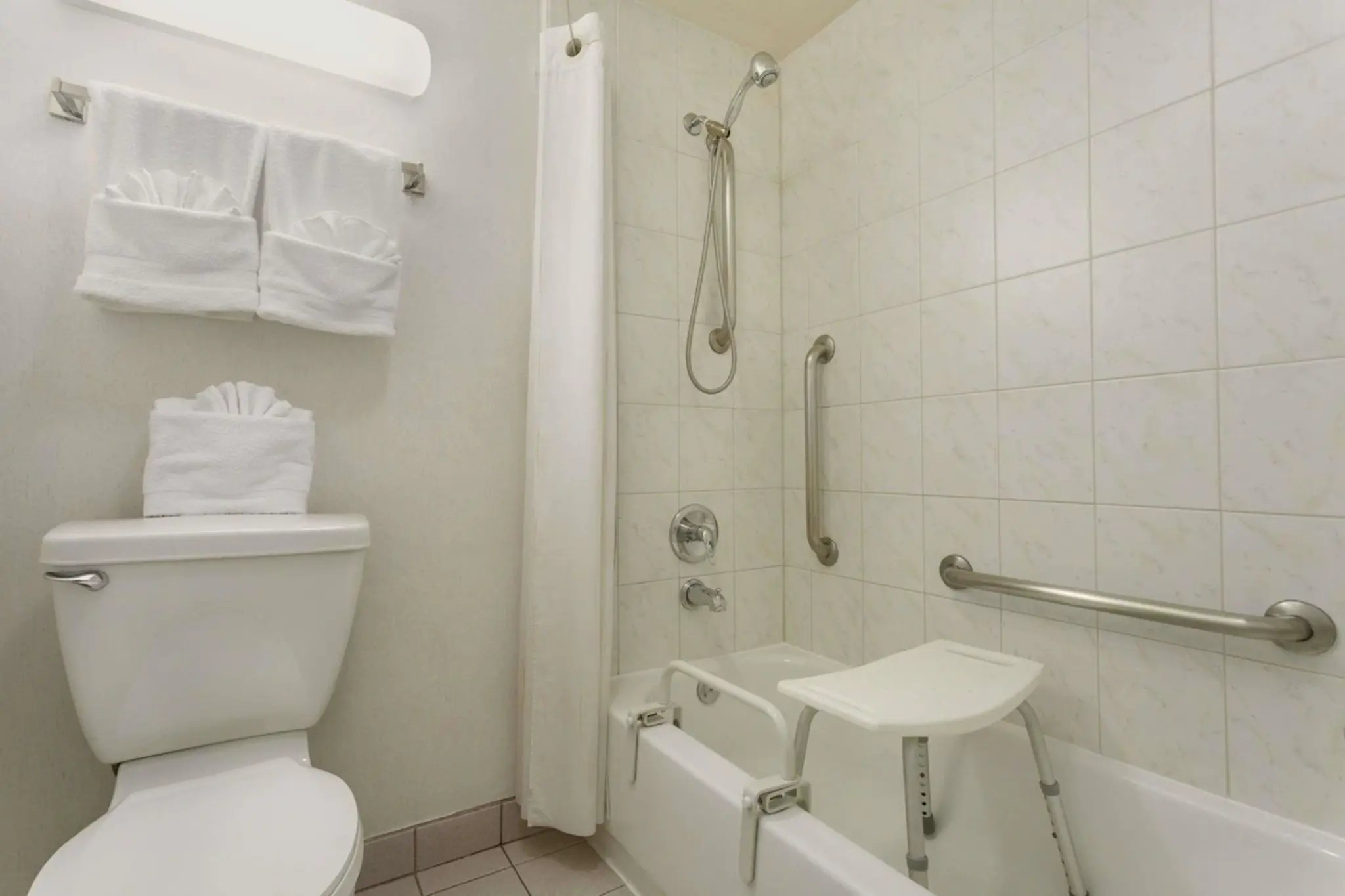 Quadruple Two Queen Beds Non Smoking