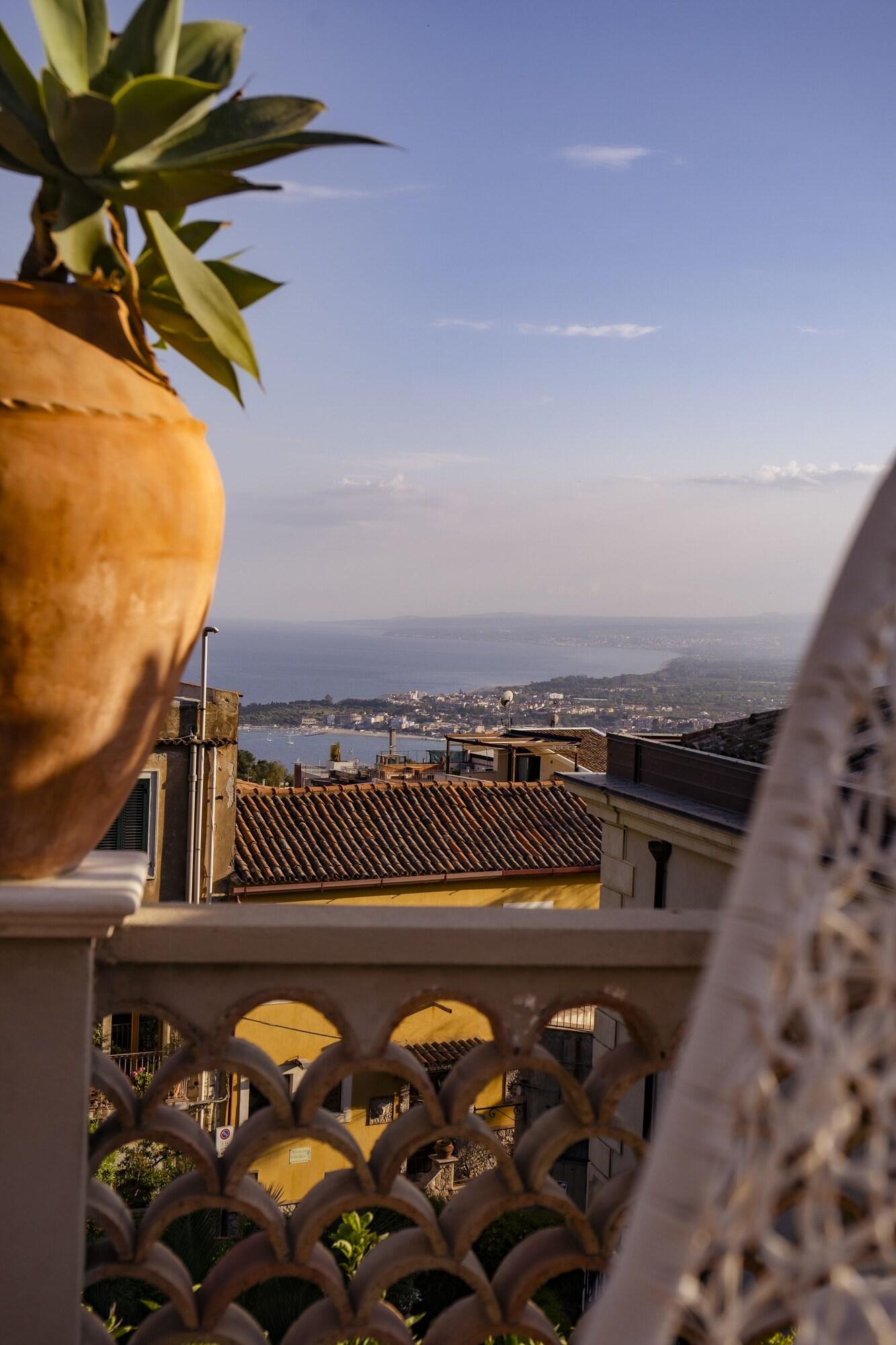 Suite with Kitchenette