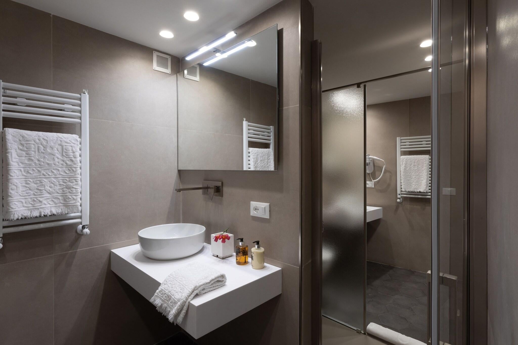 Suite with Kitchenette