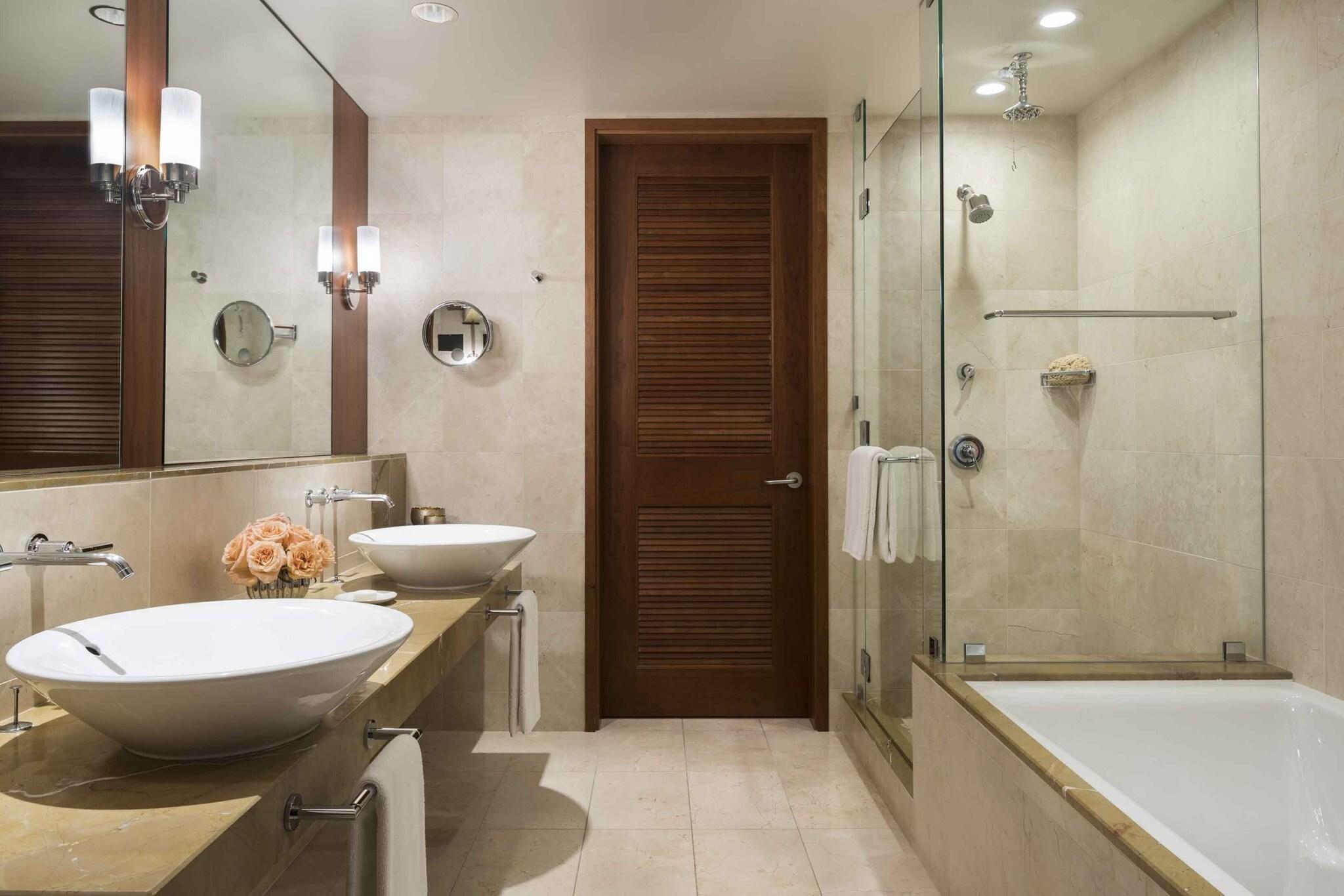 Double Superior King Bed