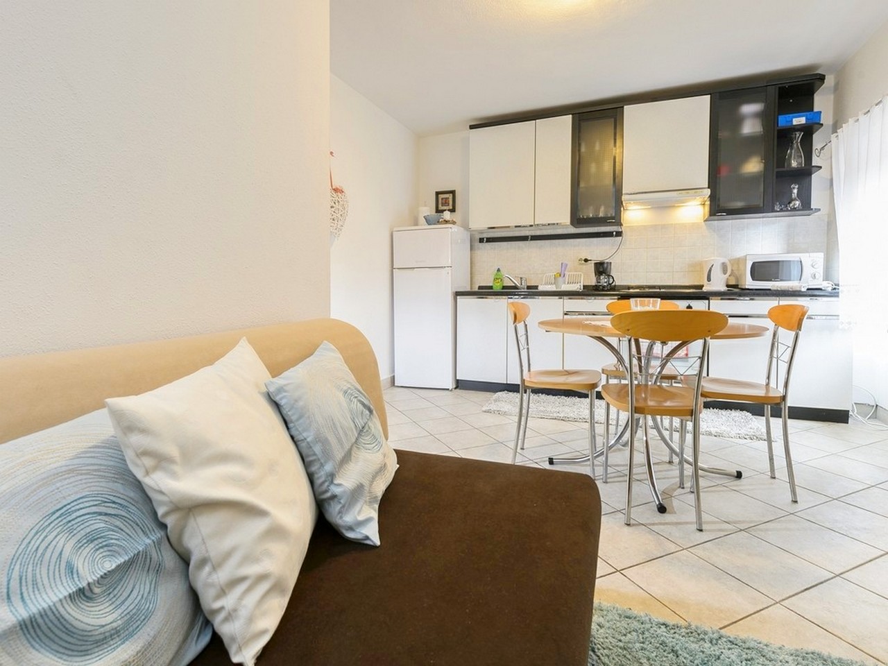 Apartment Capacity 6