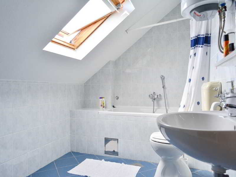 Apartment Capacity 6