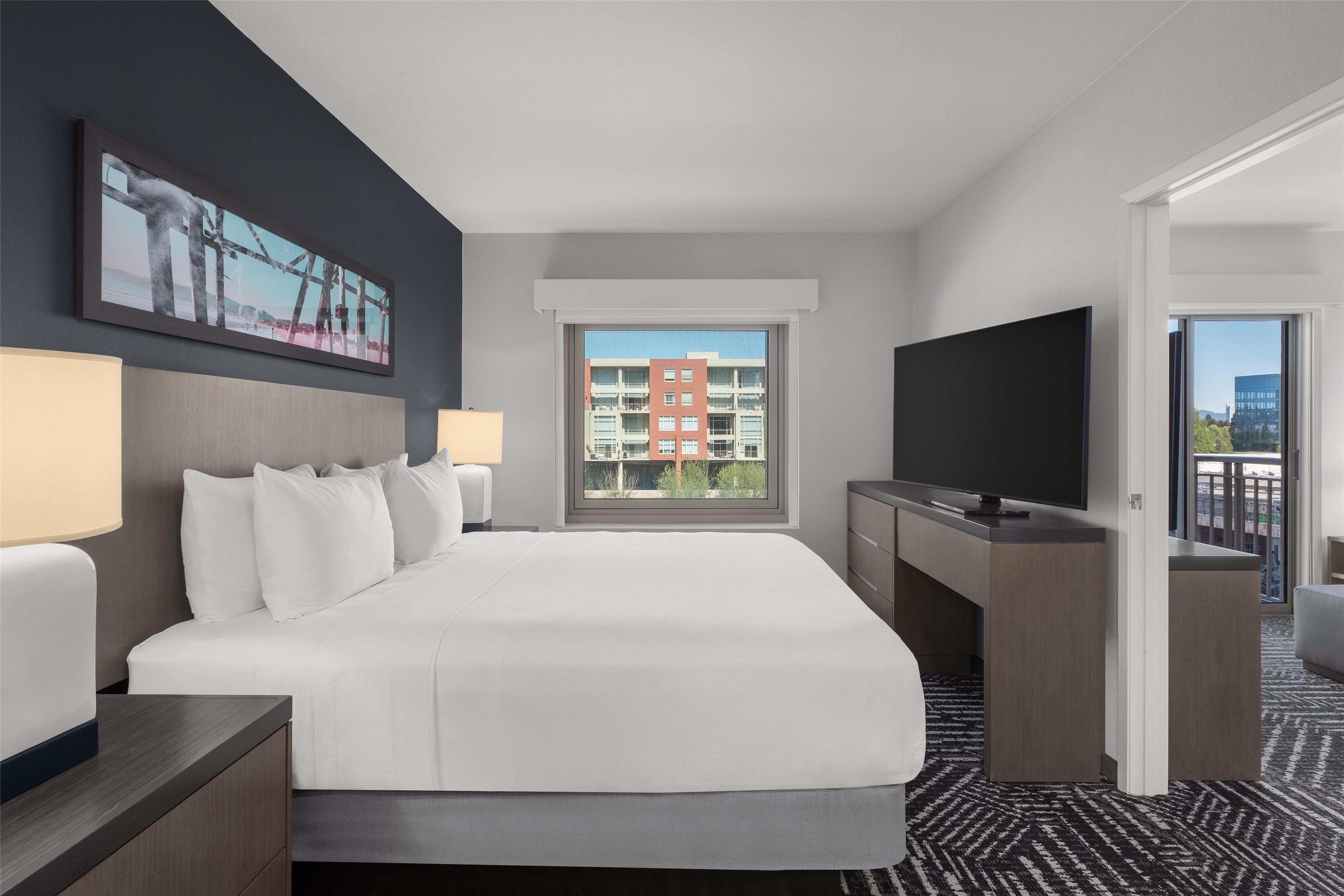 Double King Bed One Bedroom 