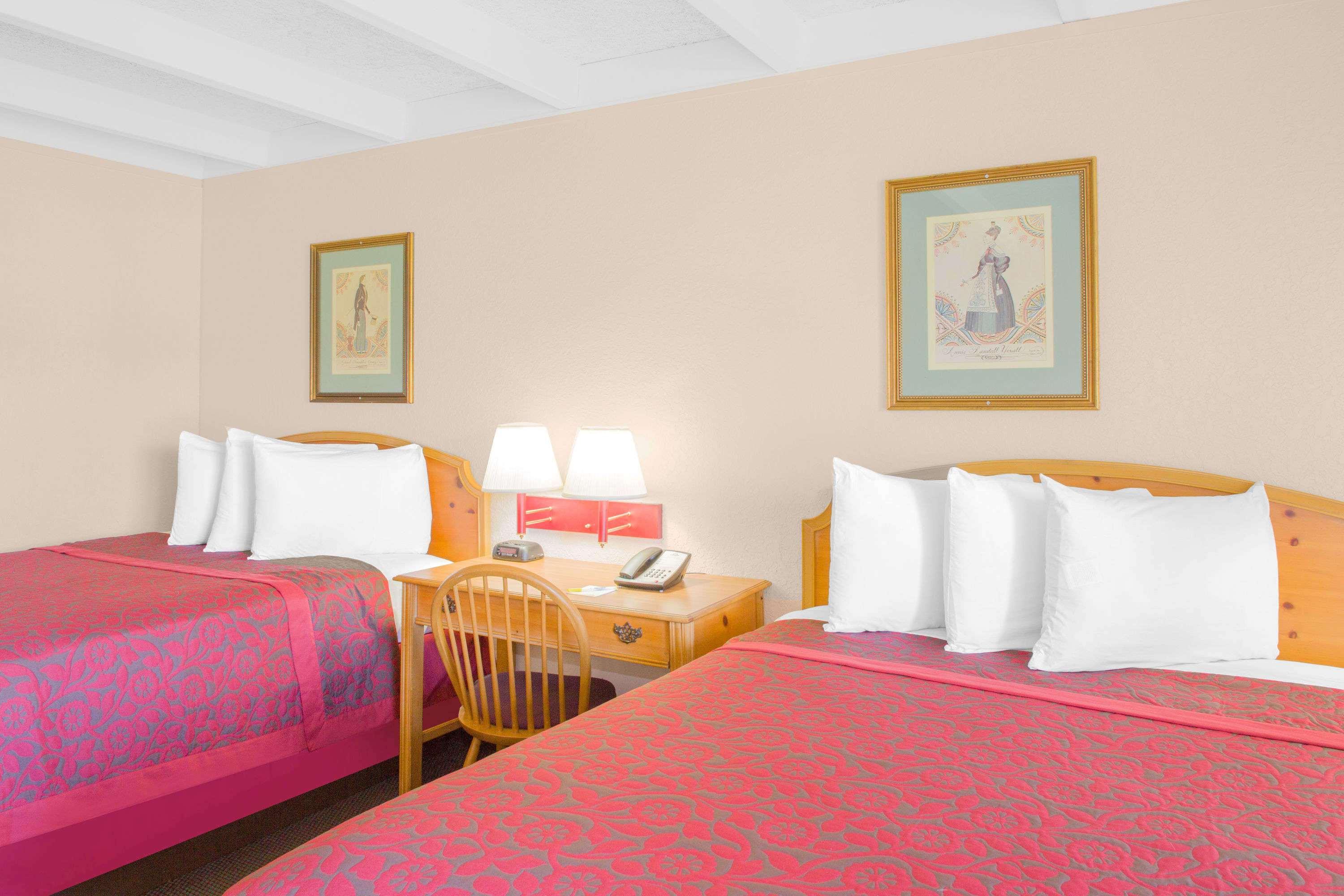 Quadruple Two Queen Beds