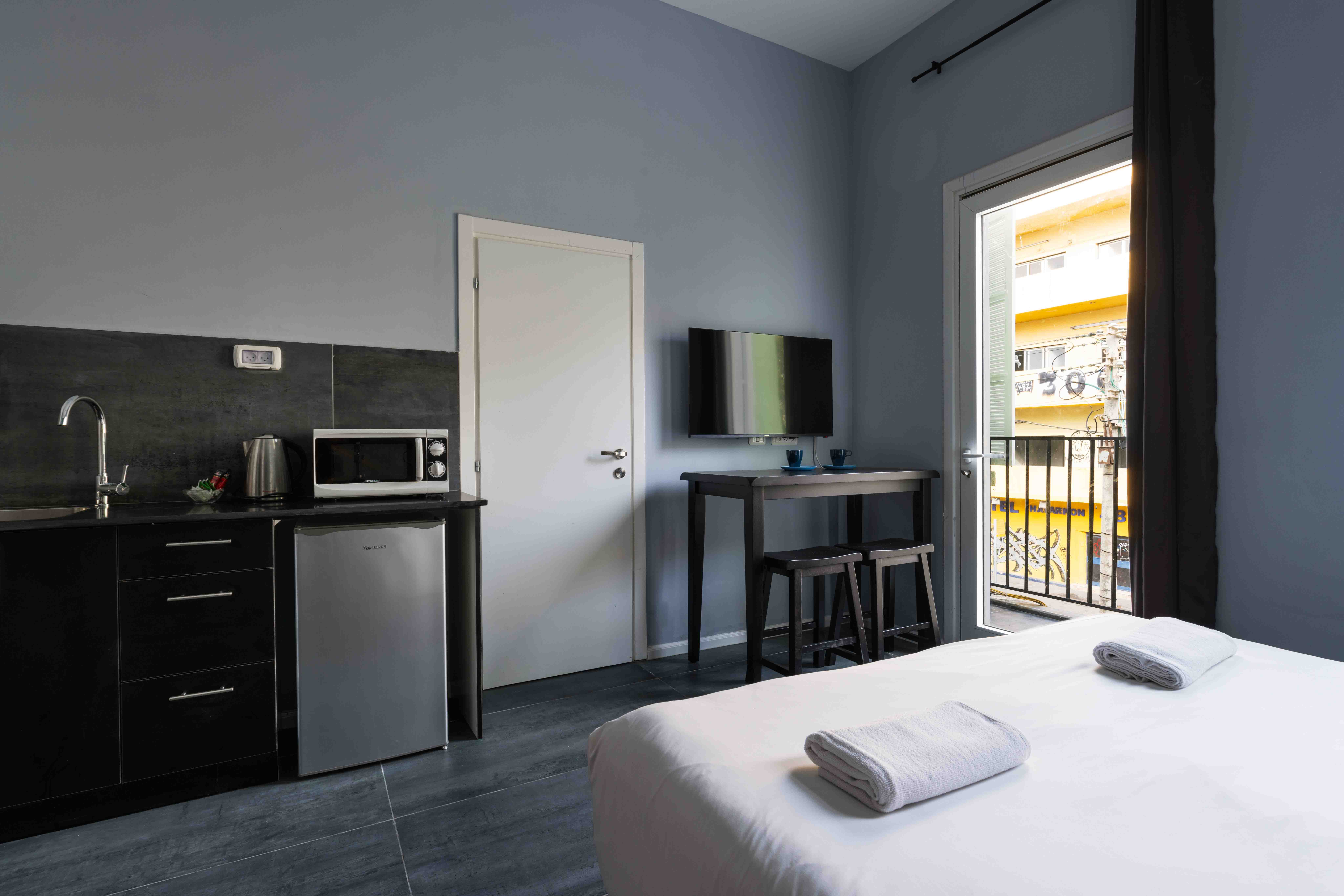 Triple Deluxe One Bed