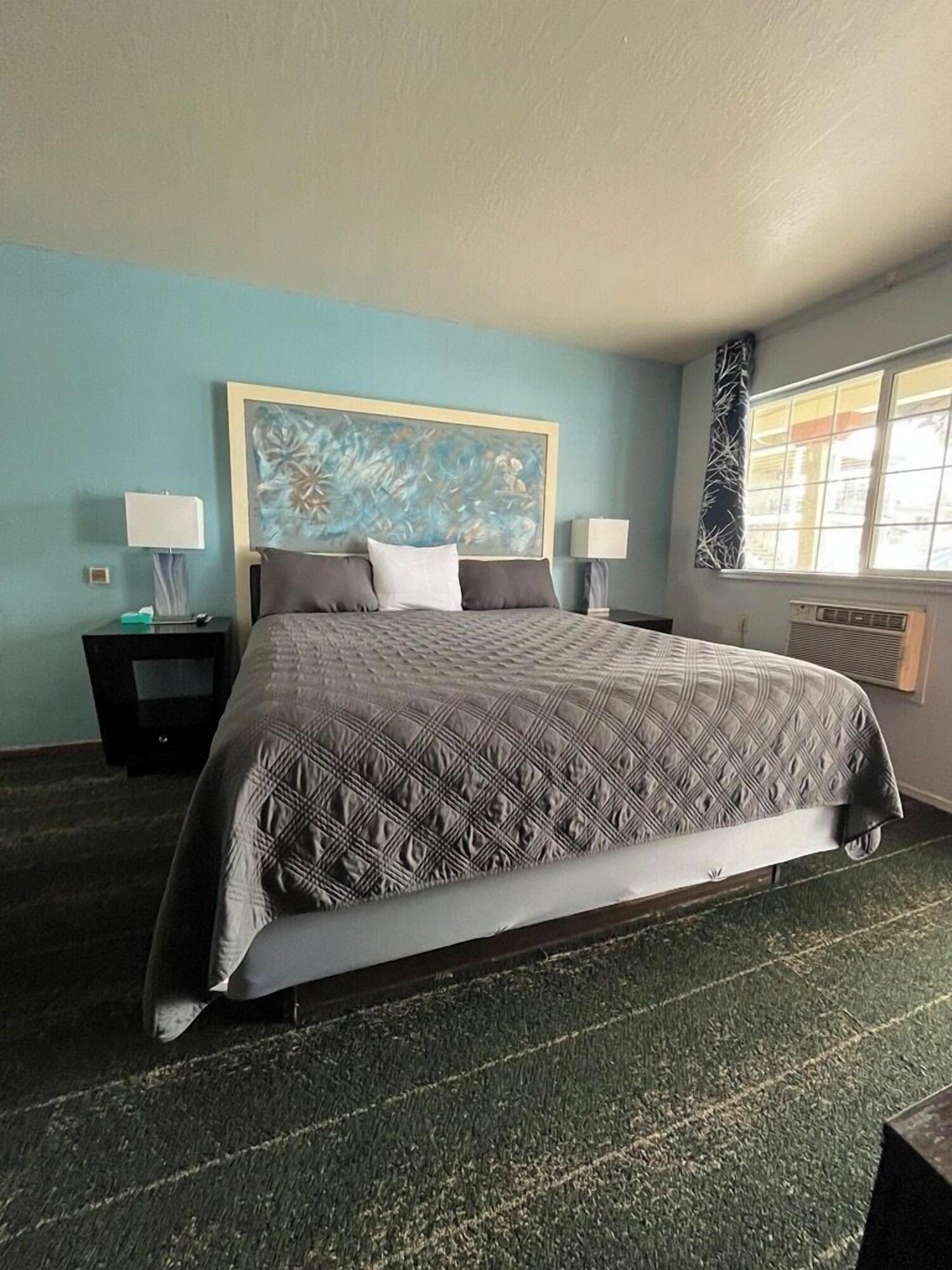 Double King Bed Non Smoking