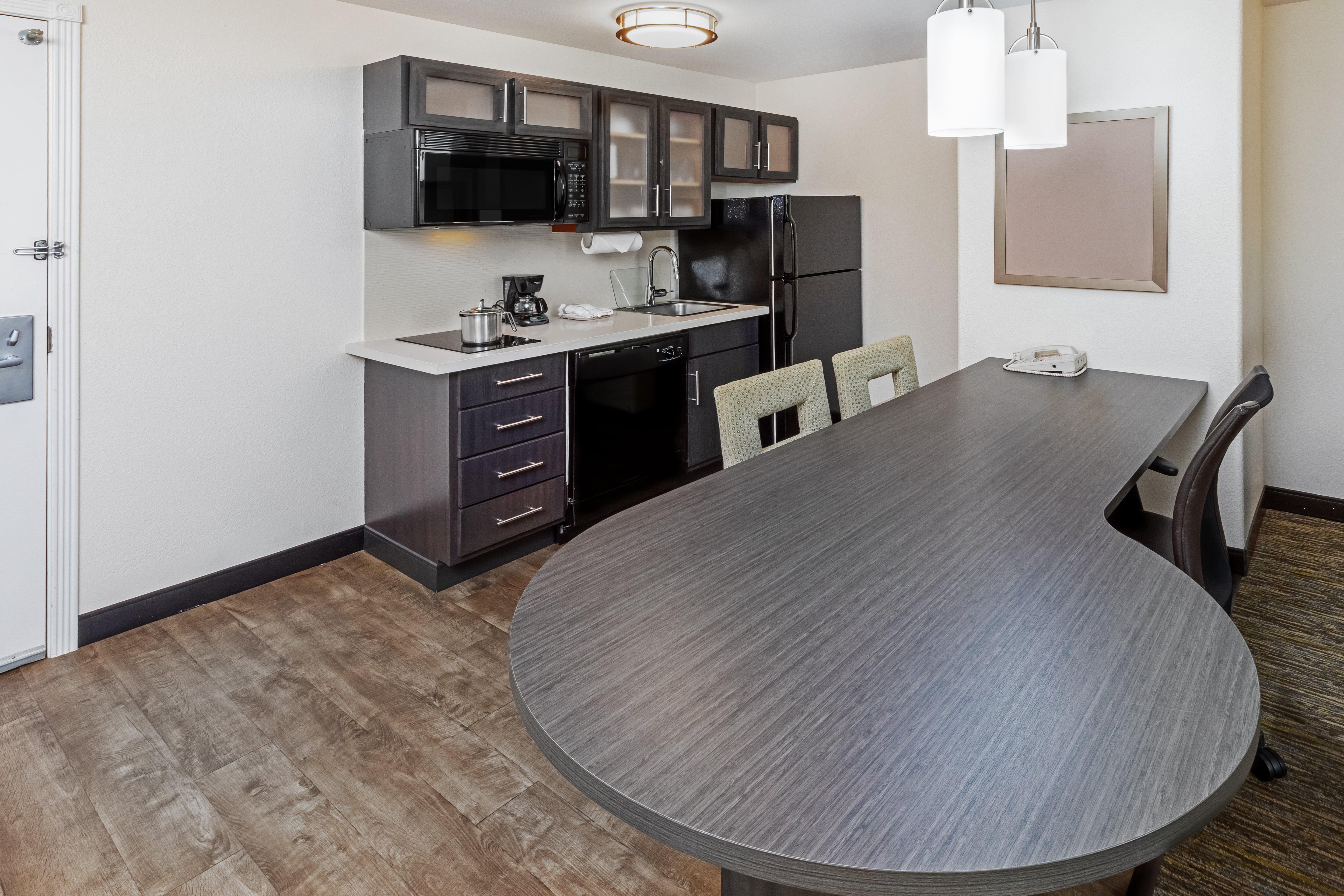 Suite Queen Size Bed