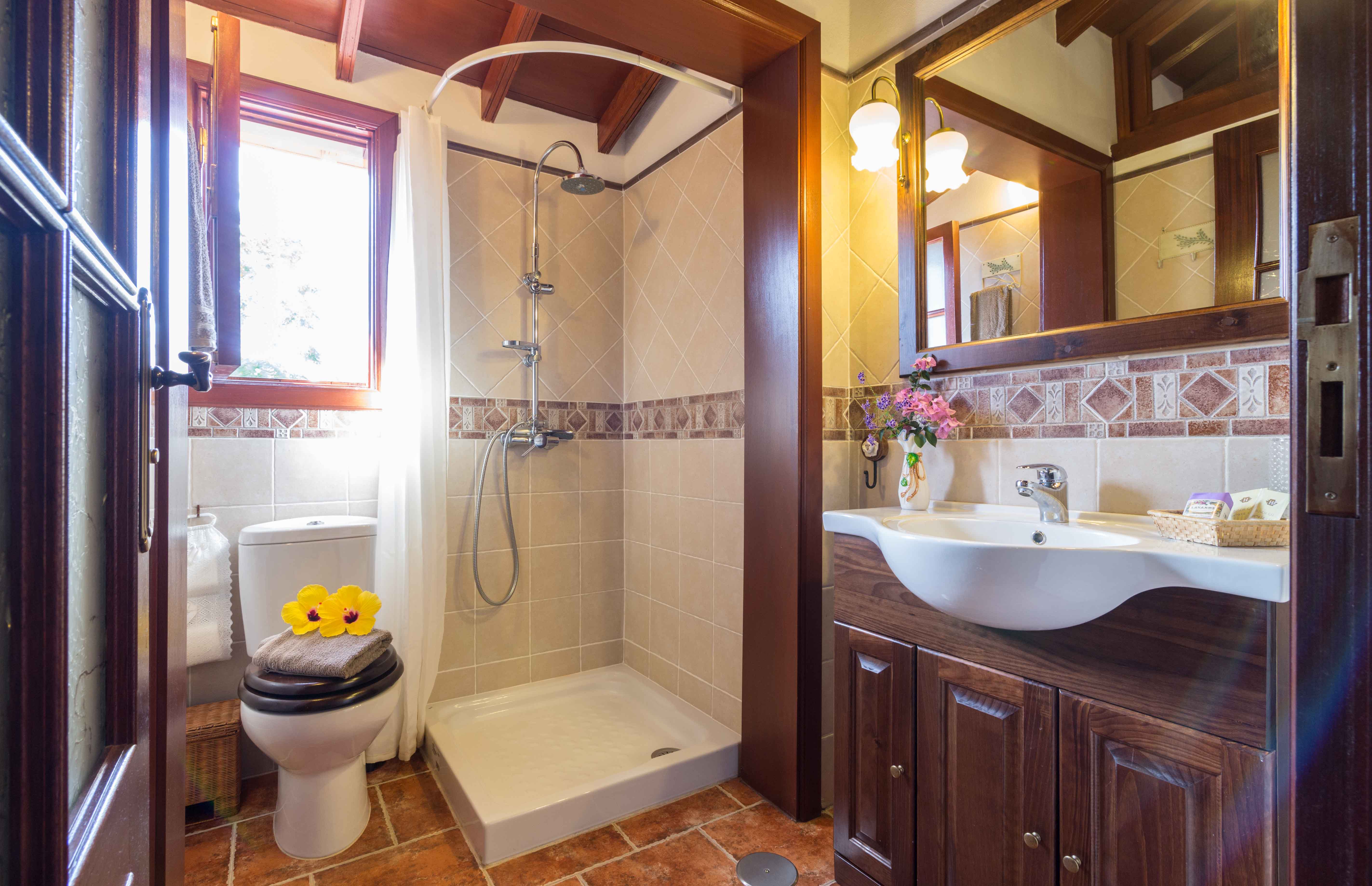 Apartment Connecting Room