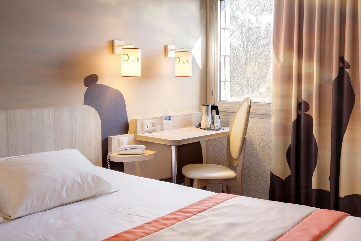 Double Queen Bed Non Smoking