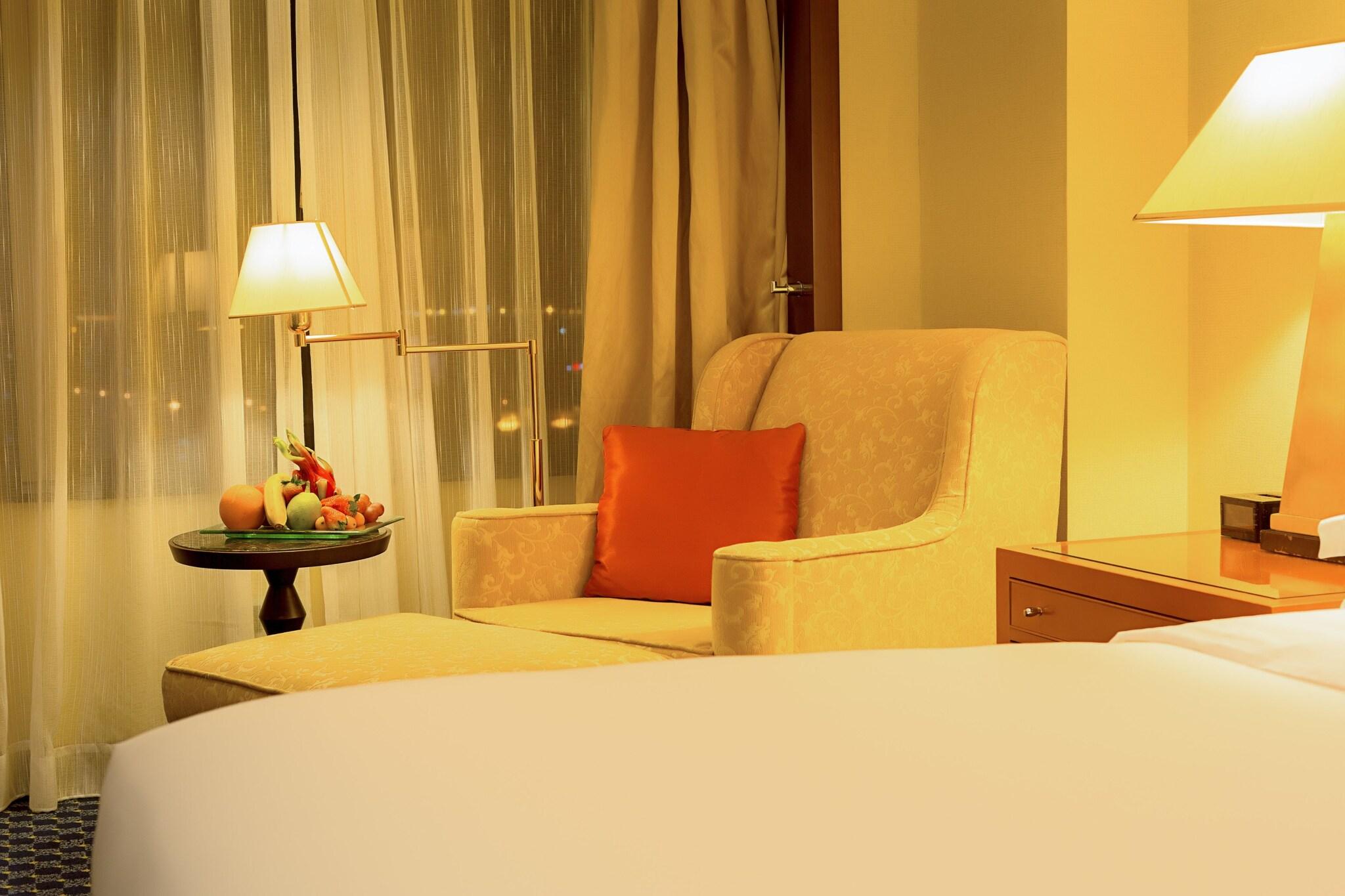 Double Executive King Bed