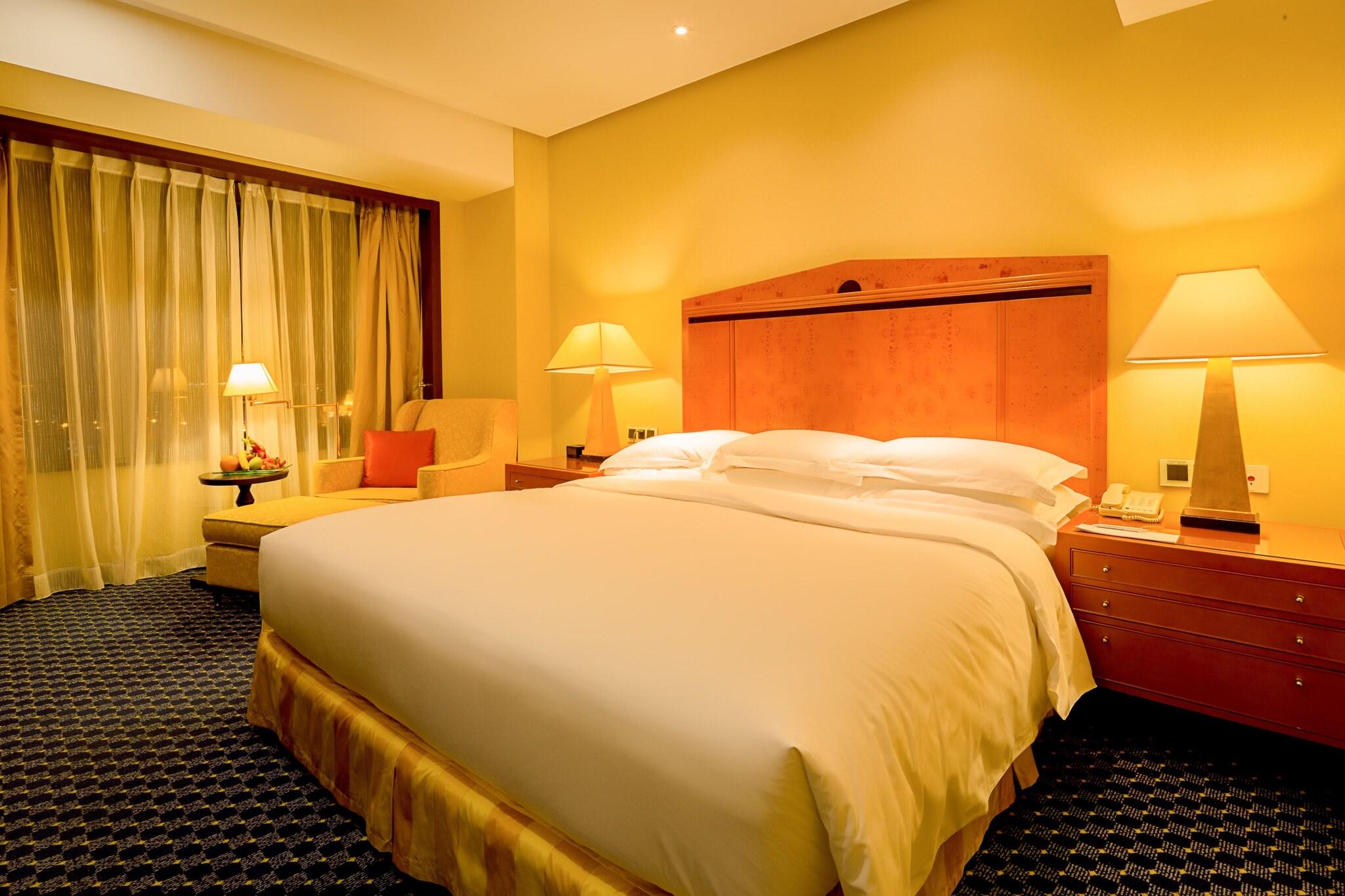 Double King Size Bed