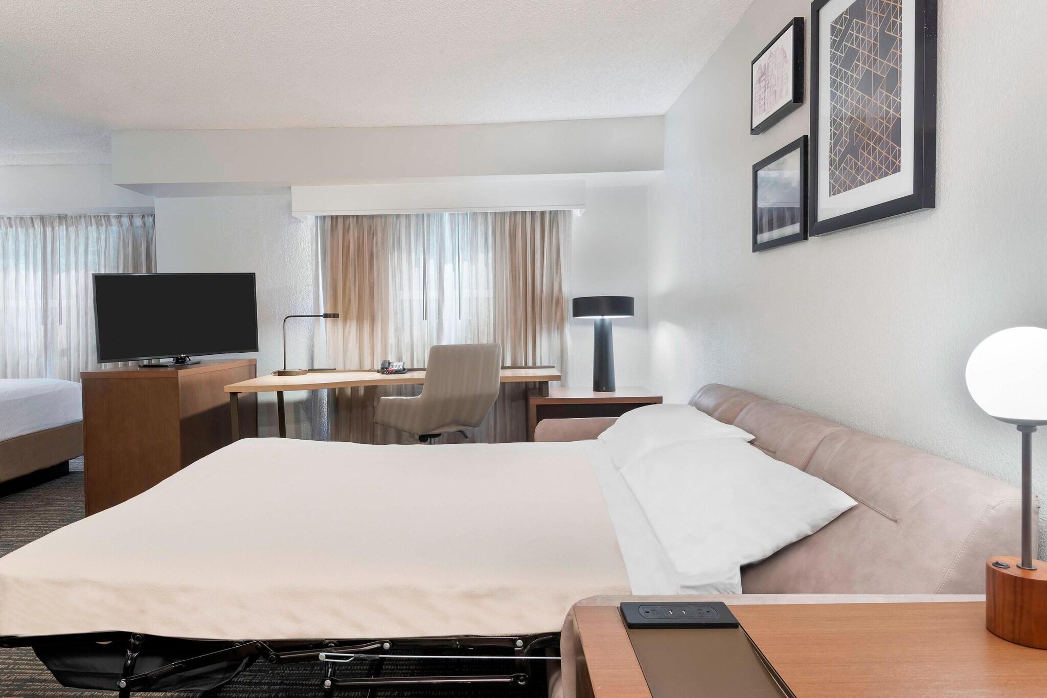 Studio King Size Bed