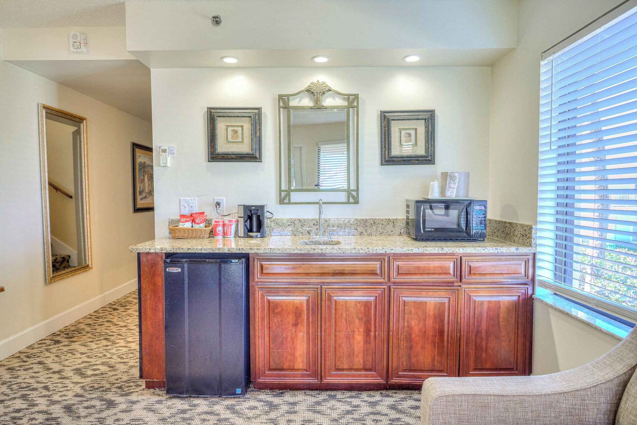 Townhome Partial Ocean View King Bed