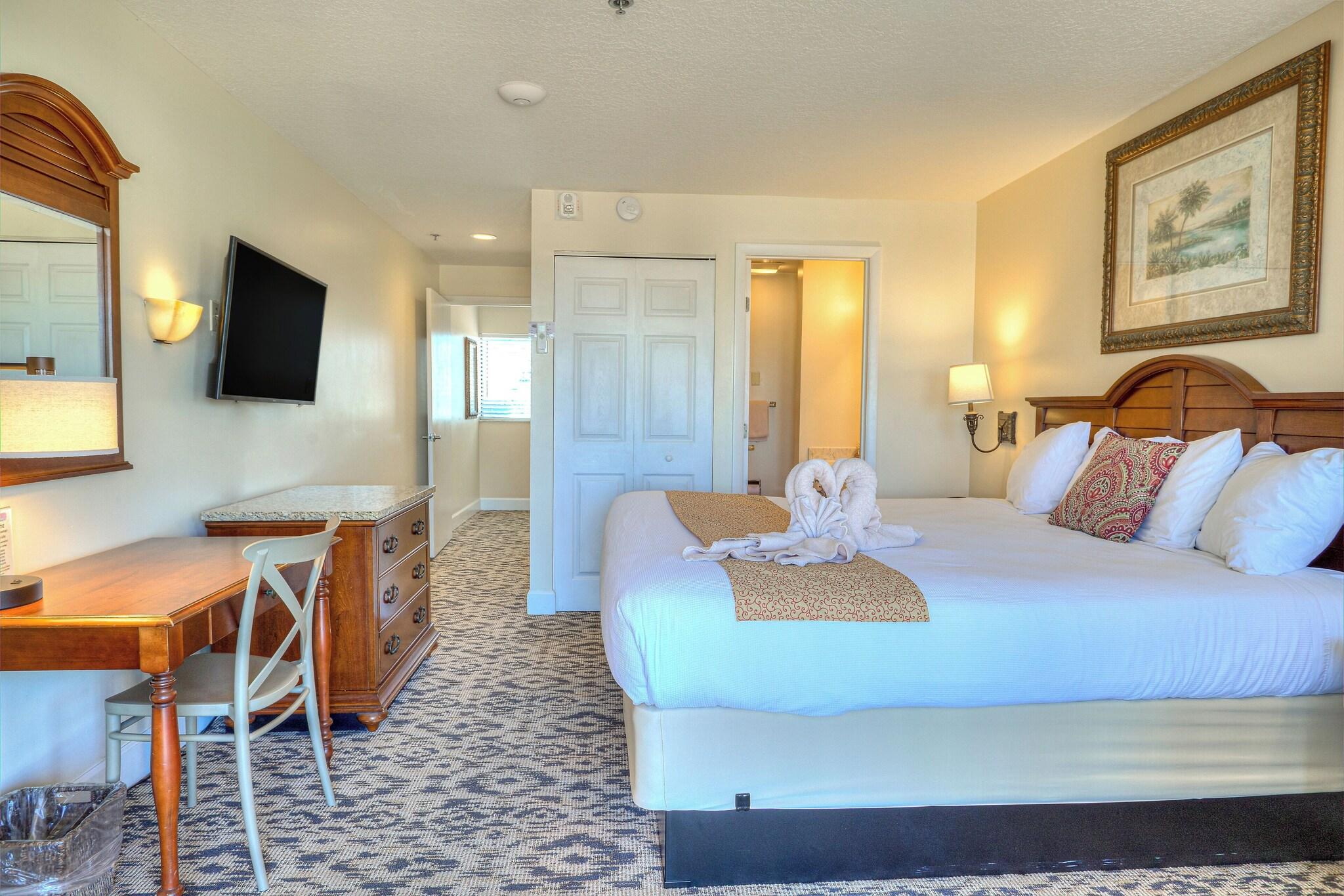 Townhome Partial Ocean View King Bed