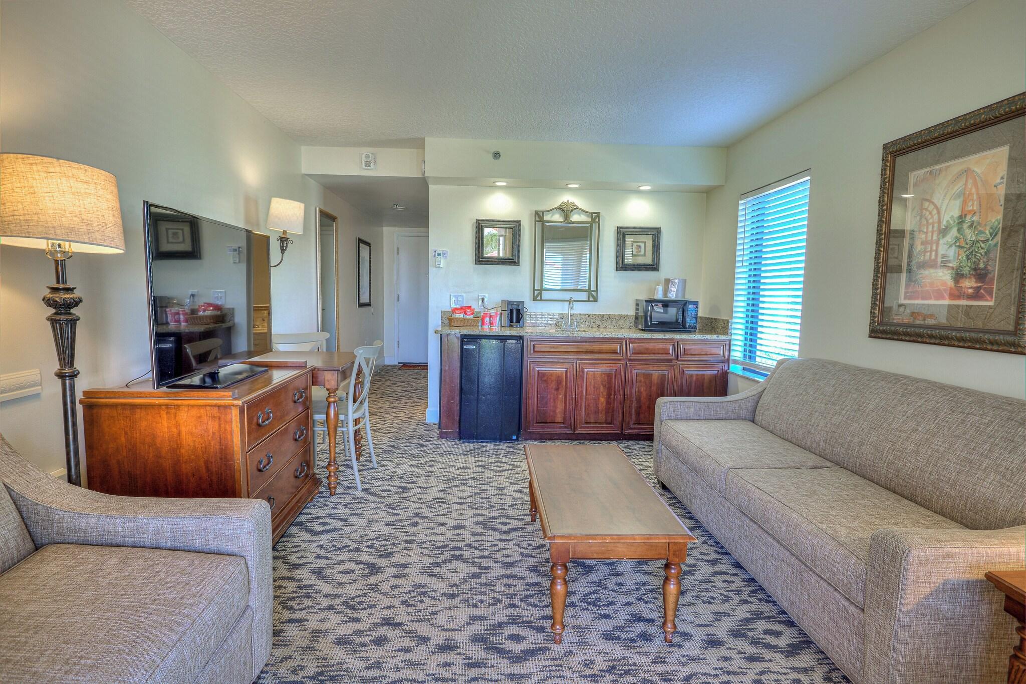 Townhome Partial Ocean View King Bed