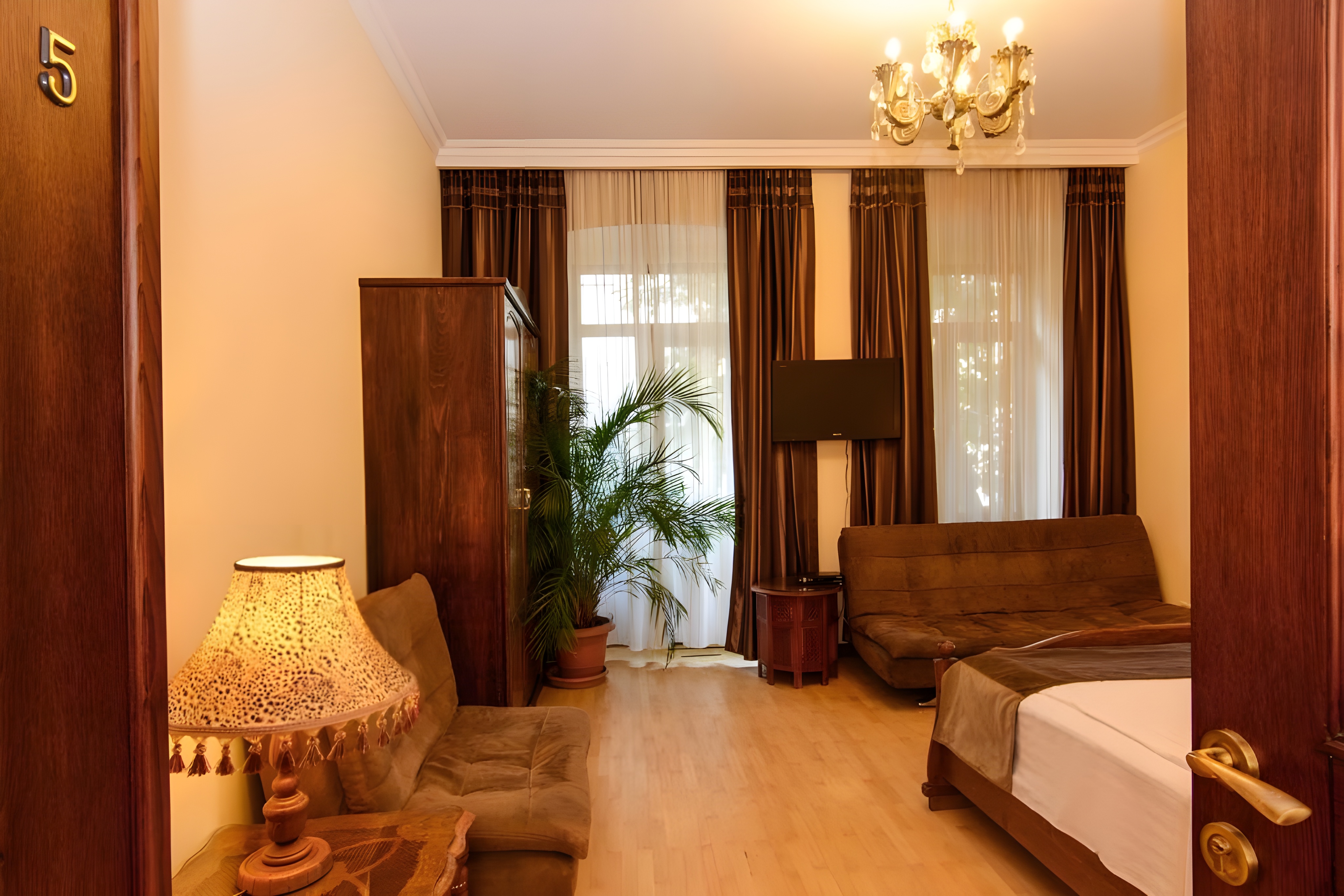 Suite Superior with Balcony