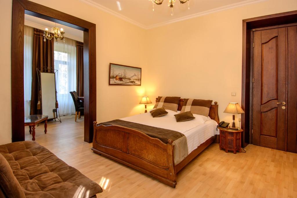 Suite Superior with Balcony