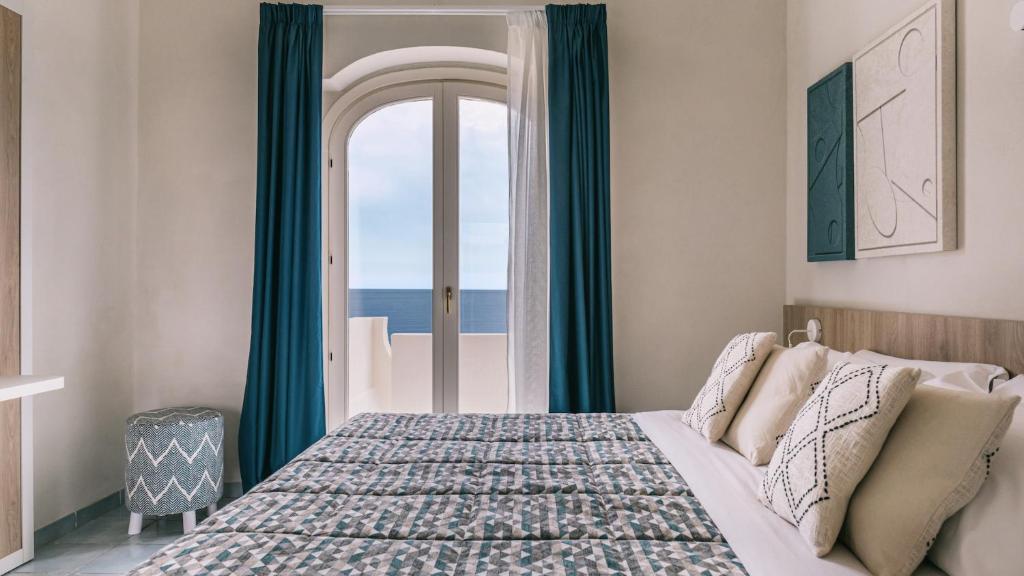 Quadruple Superior Sea View