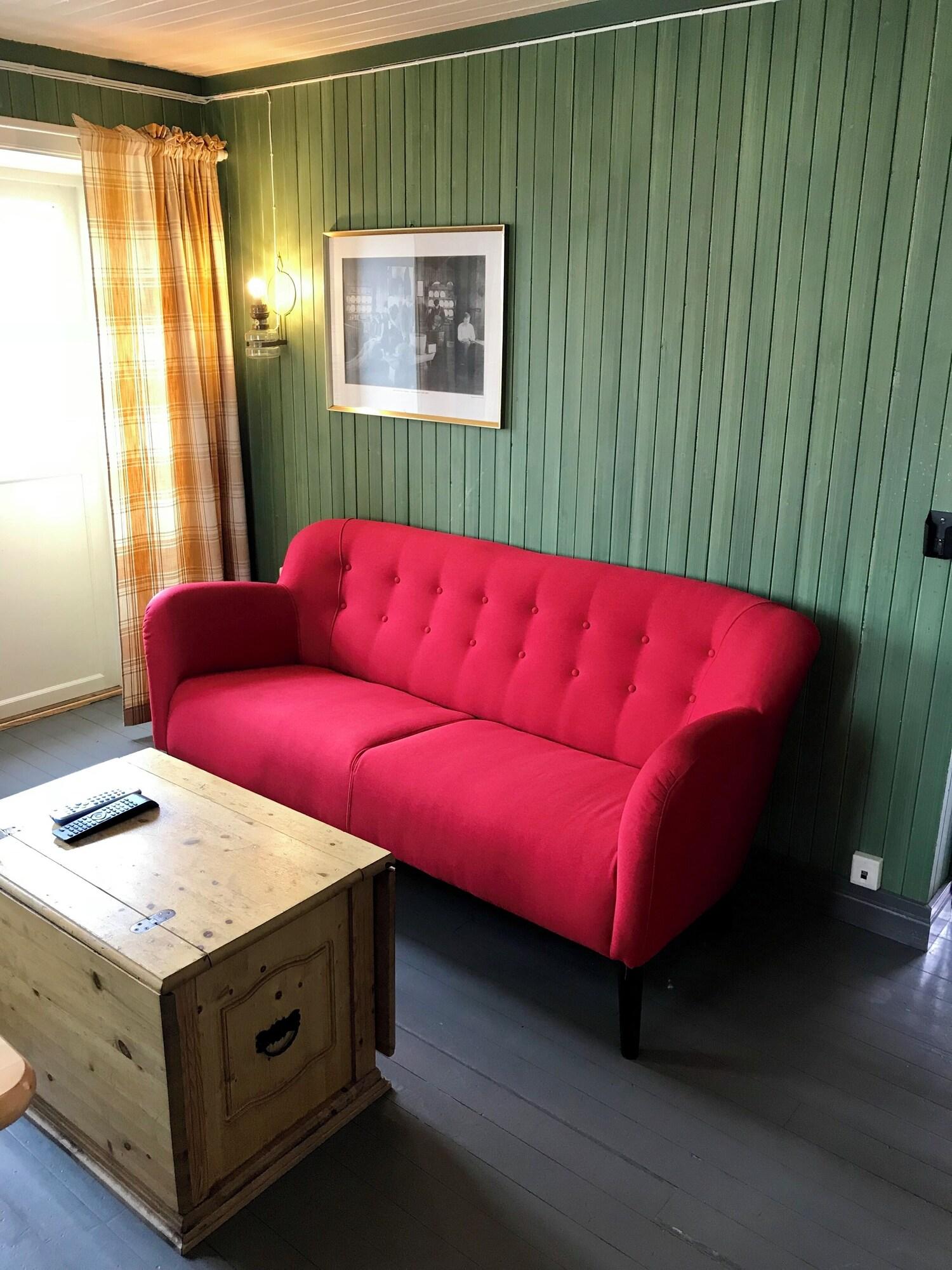 Family Room Queen Size Bed