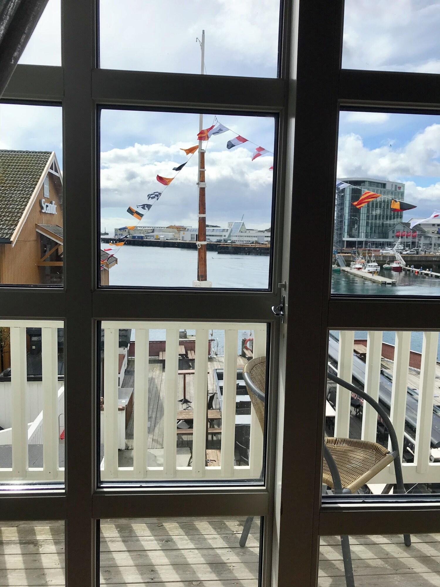 Junior Suite with Balcony