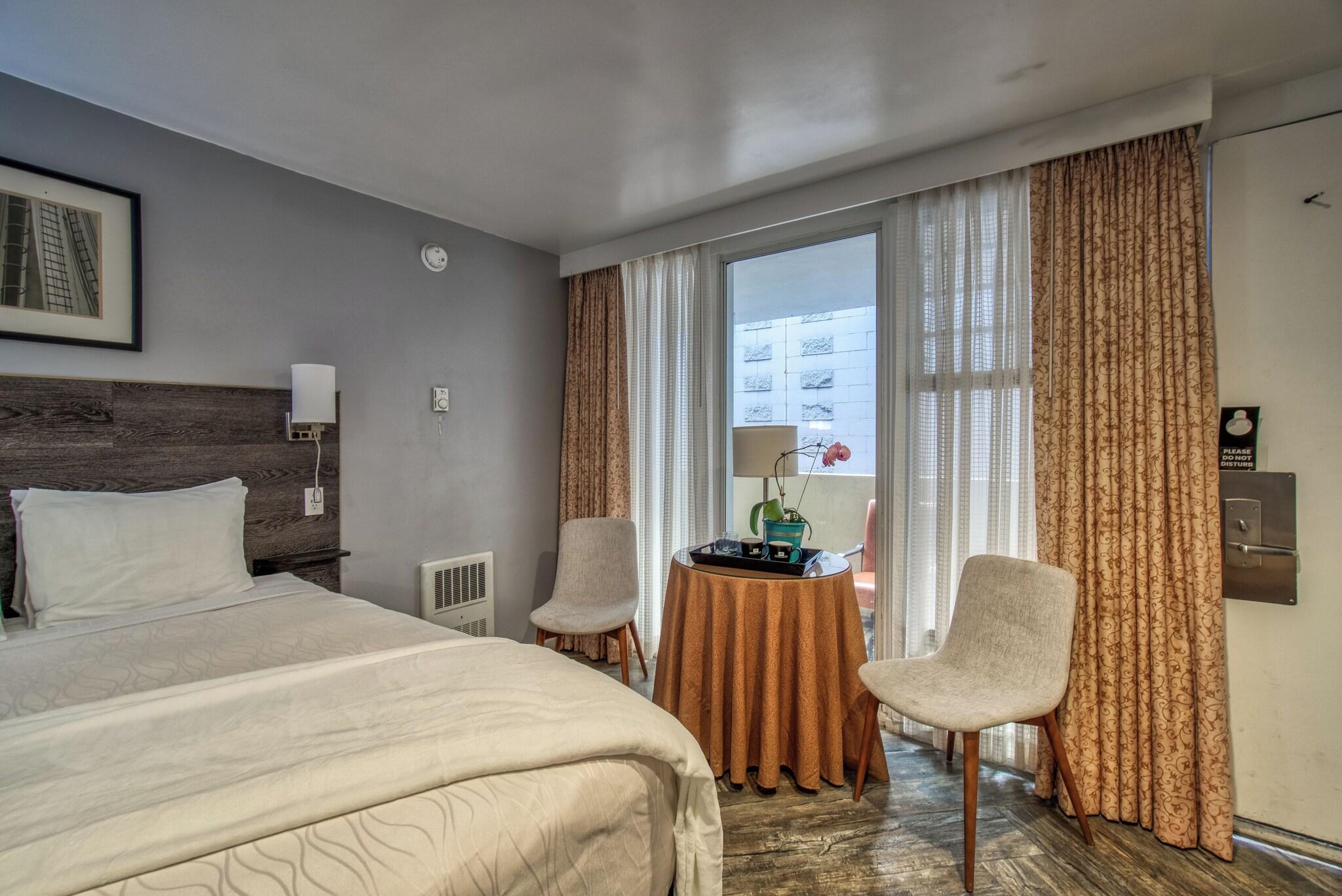 Double Classic Two Queen Beds