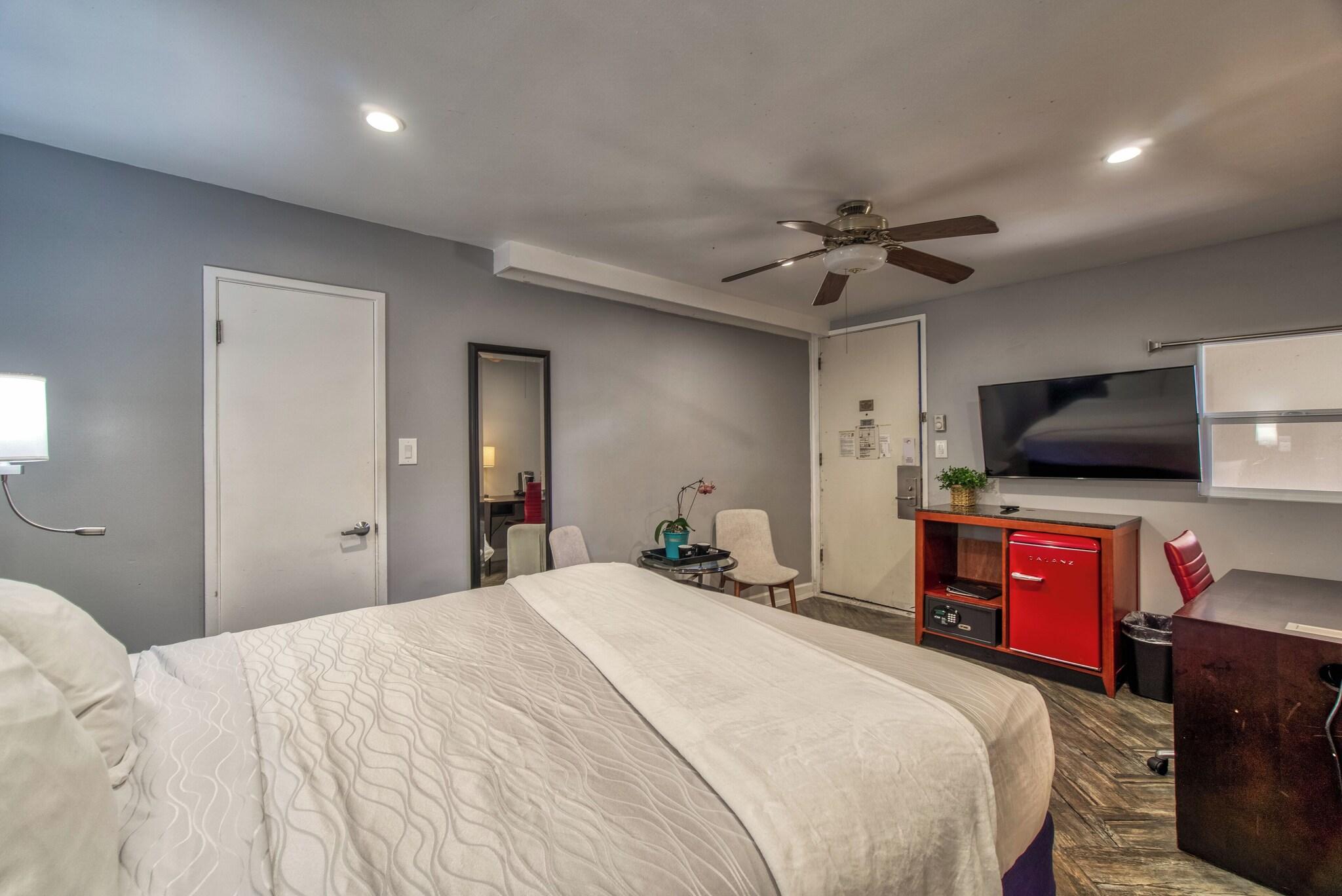 Double Classic King Bed