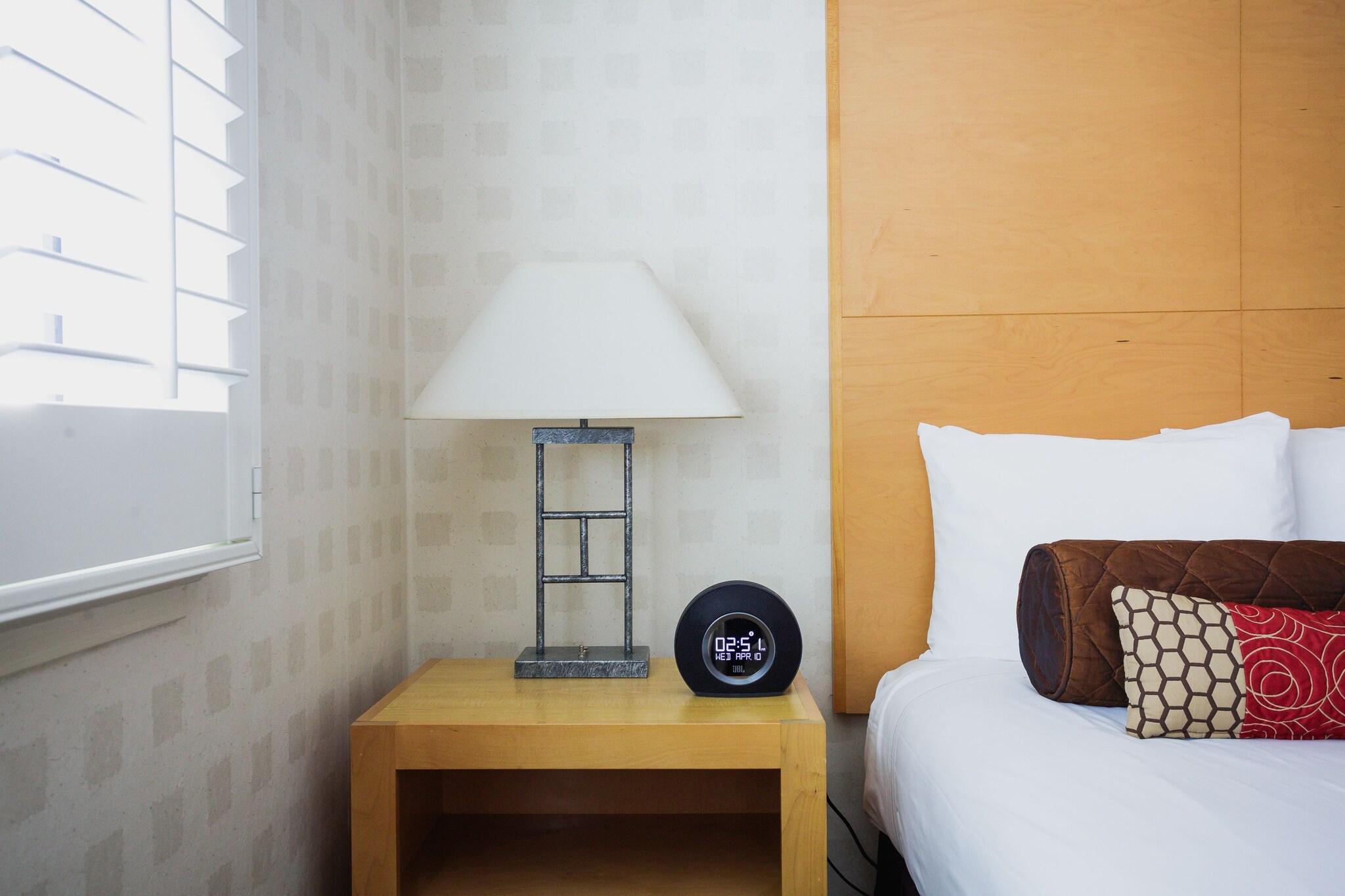 Double Deluxe Queen Bed