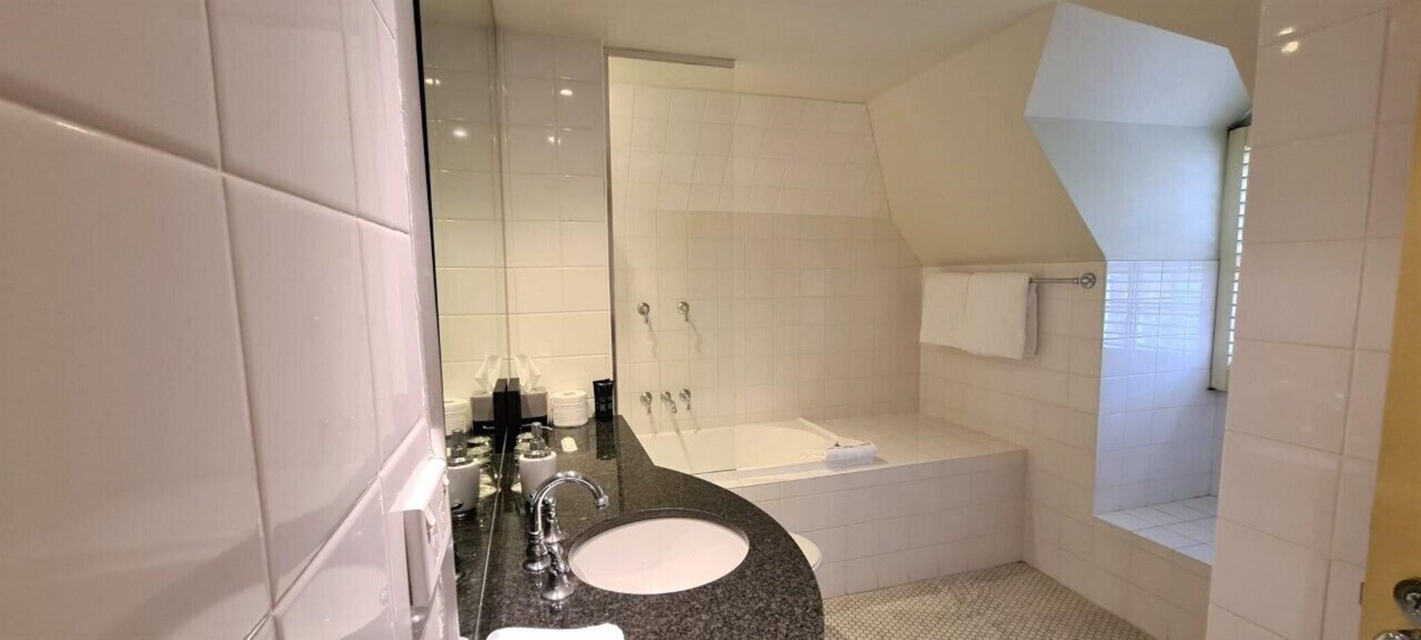 Double Queen Size Bed