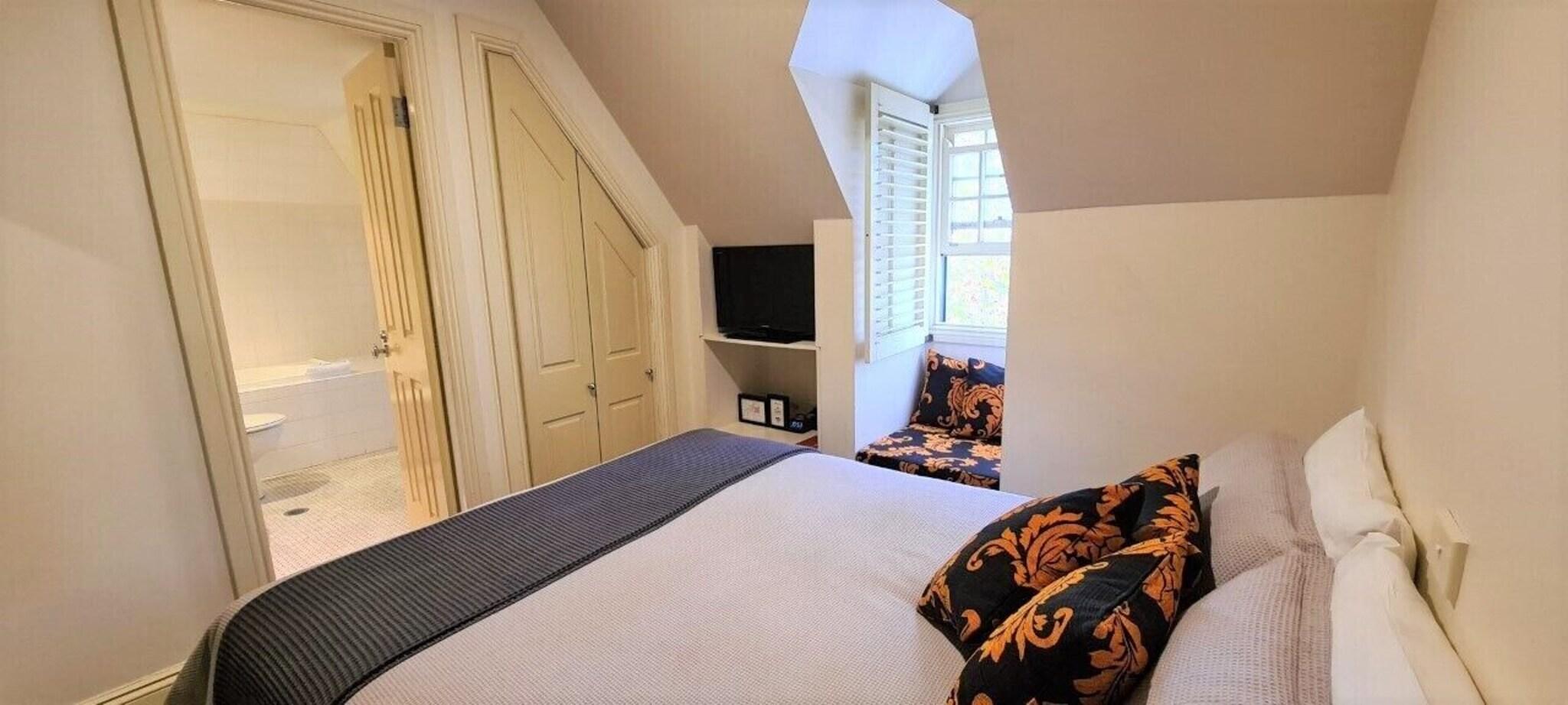 Double Queen Size Bed