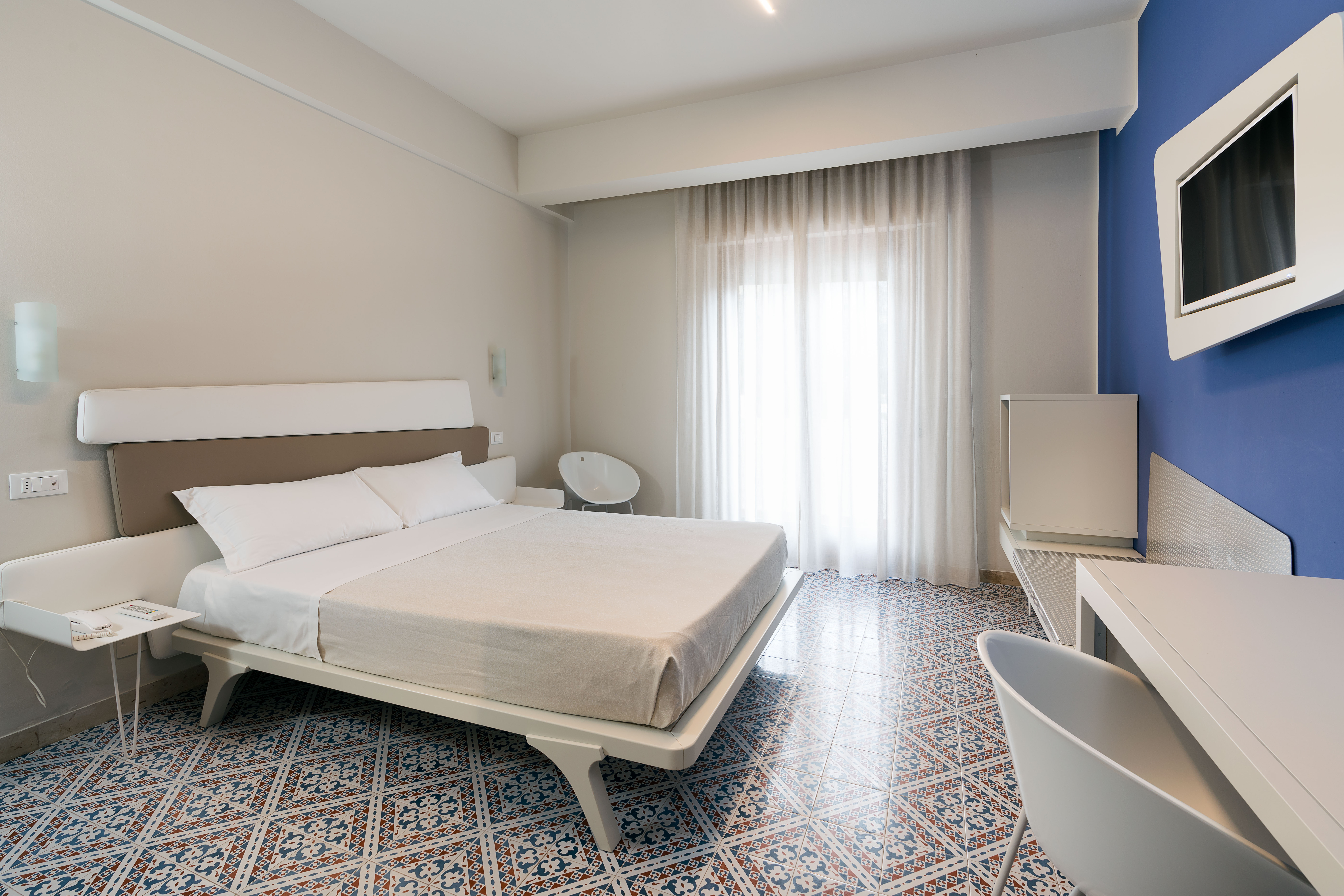 Double Single Superior