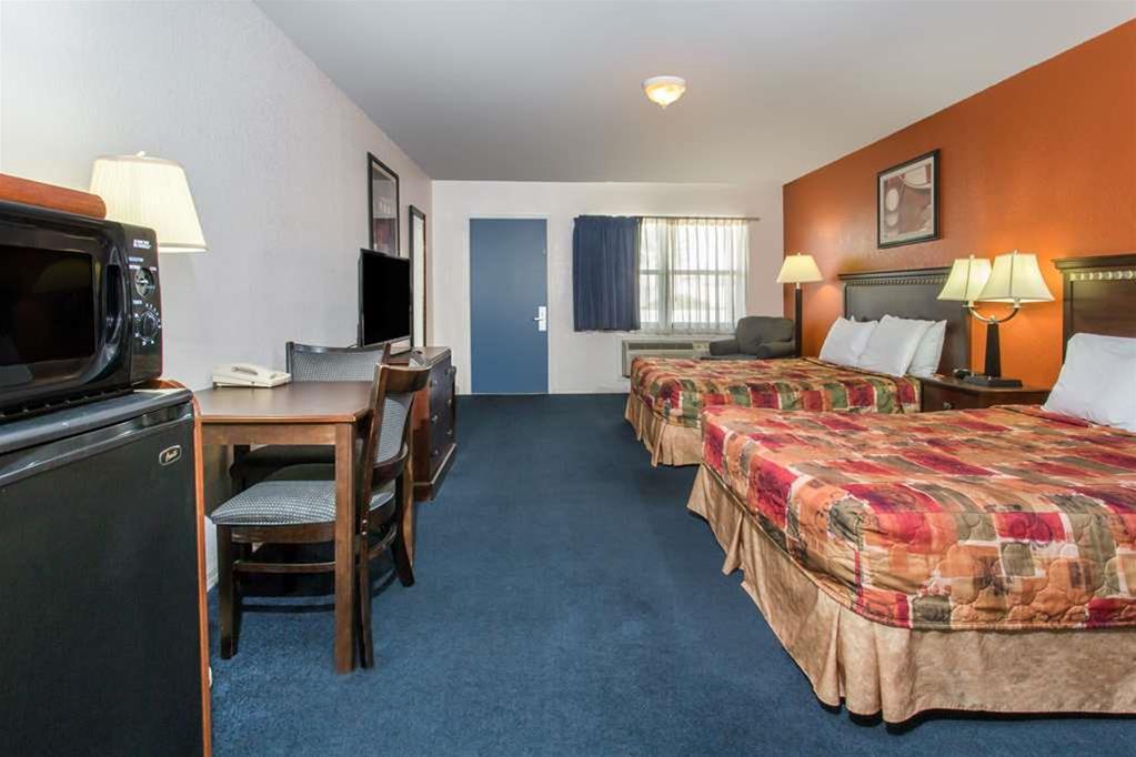 Double Two Queen Beds