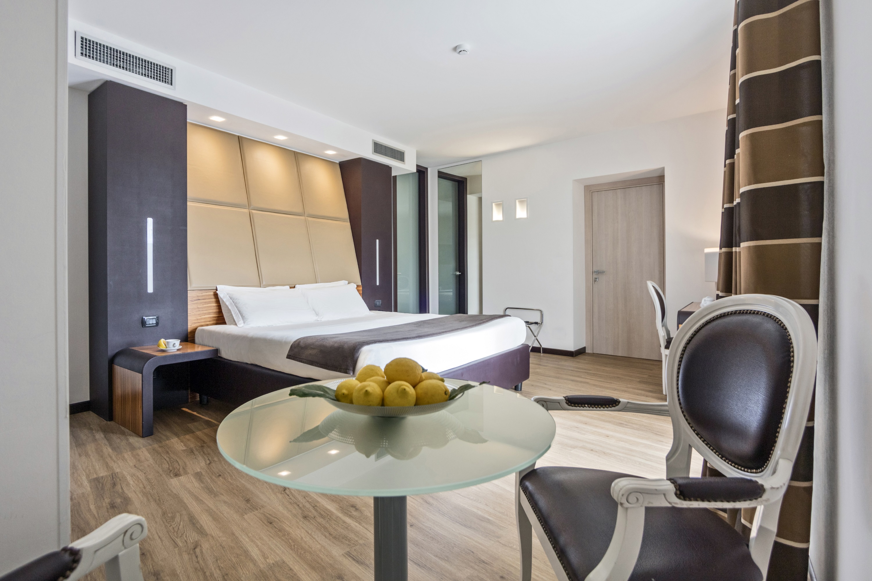 Junior Suite with Views