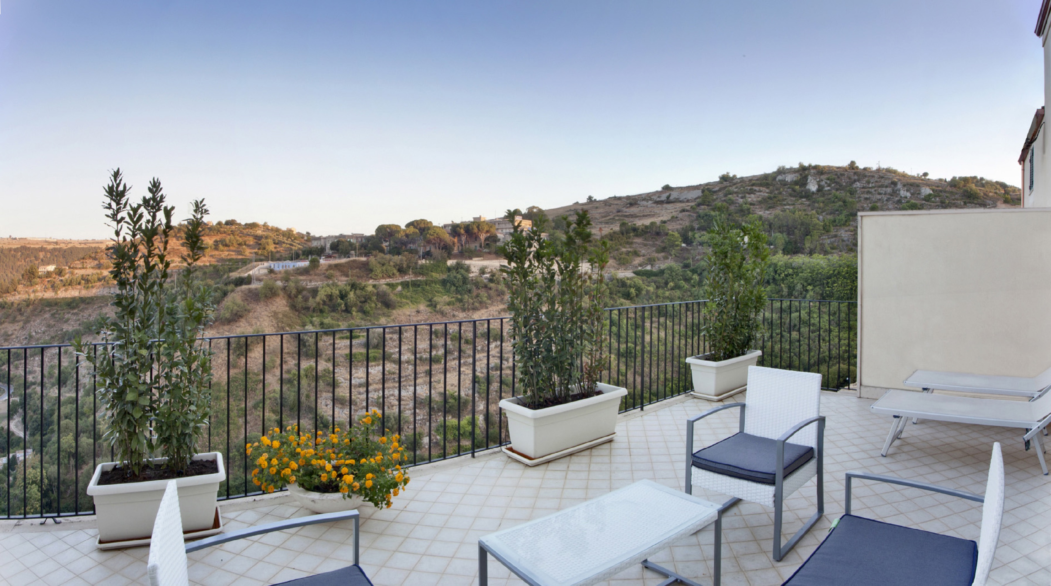 Junior Suite with Views