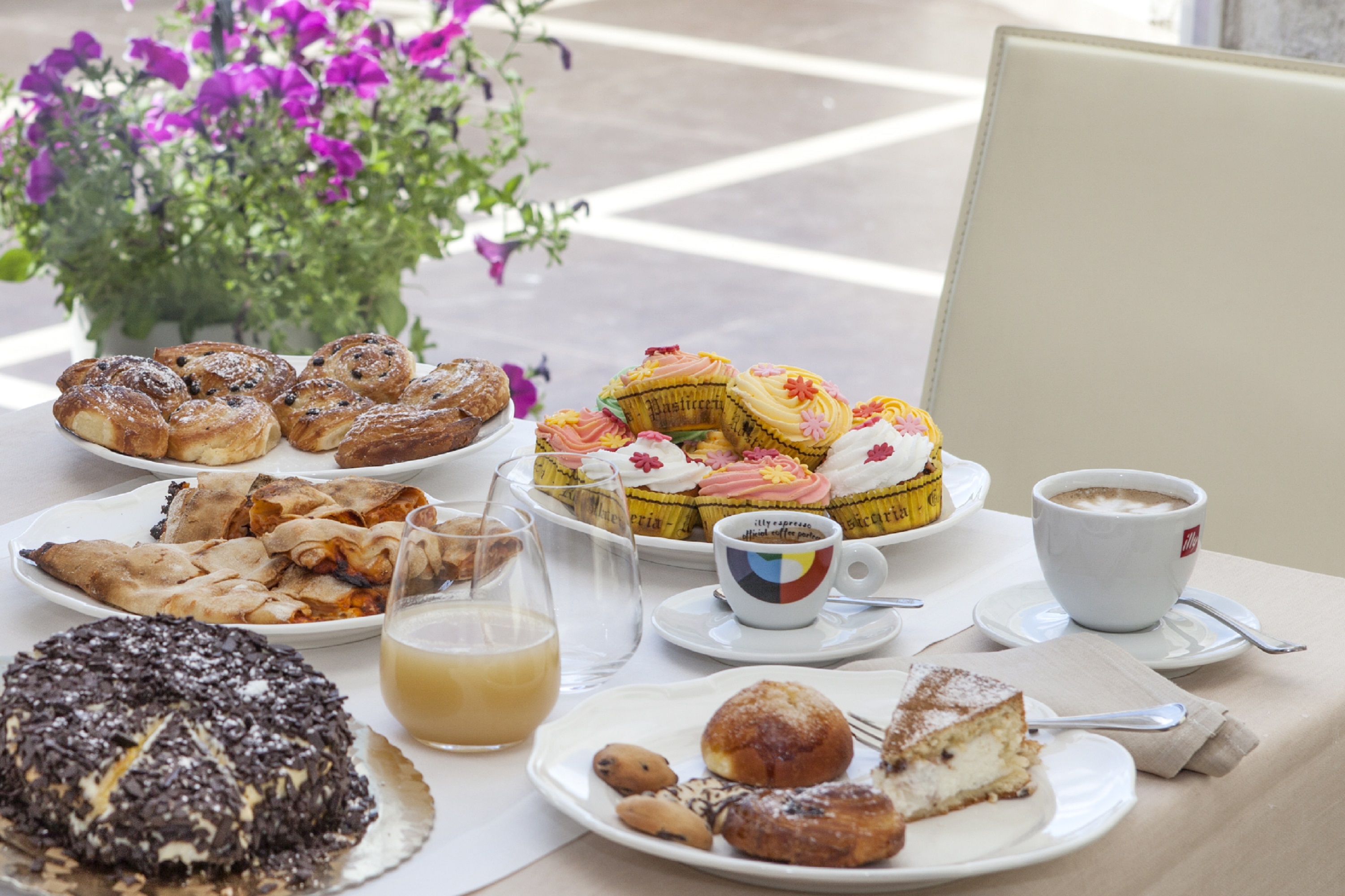 Junior Suite with Views