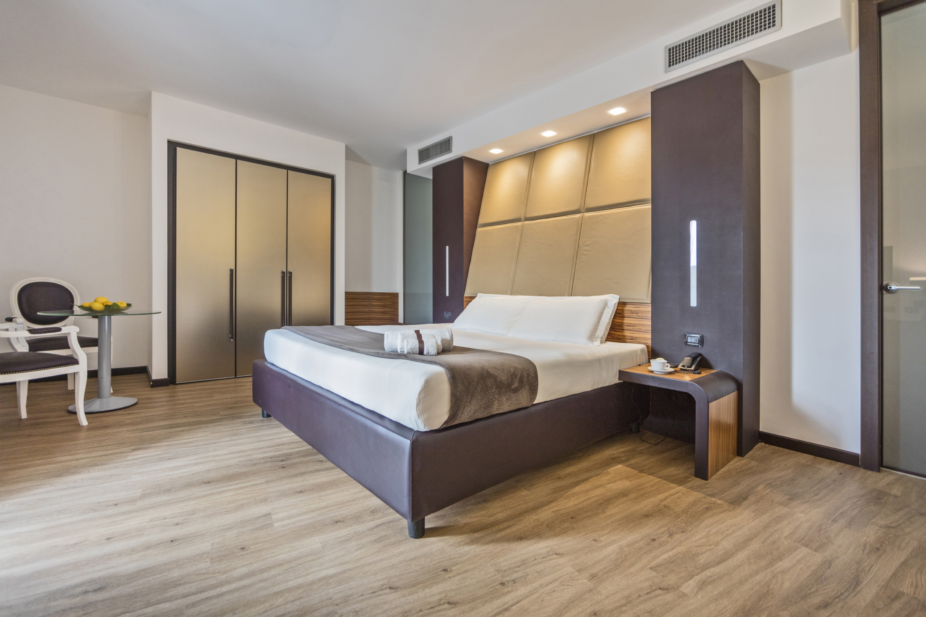 Junior Suite with Views