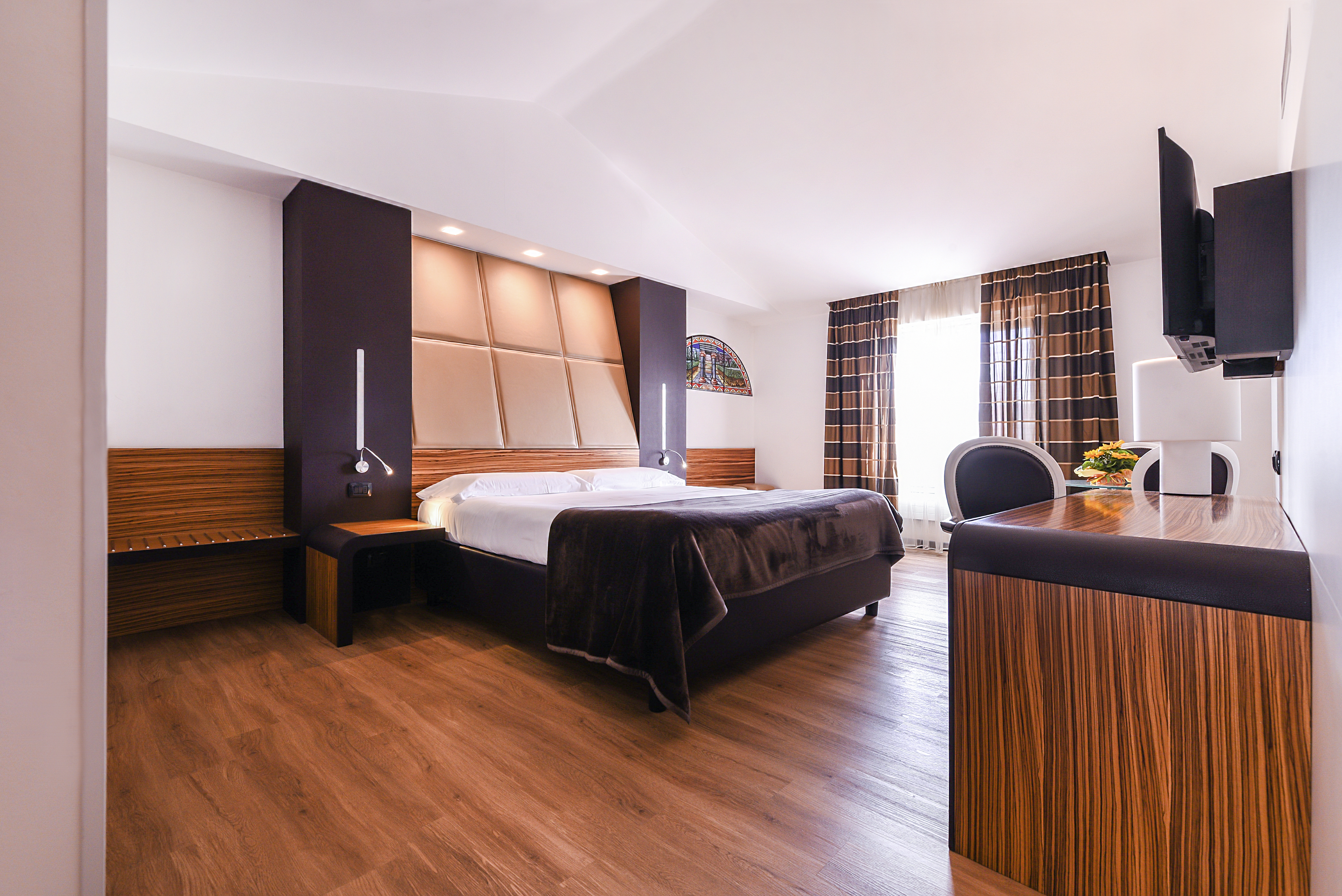 Junior Suite with Views