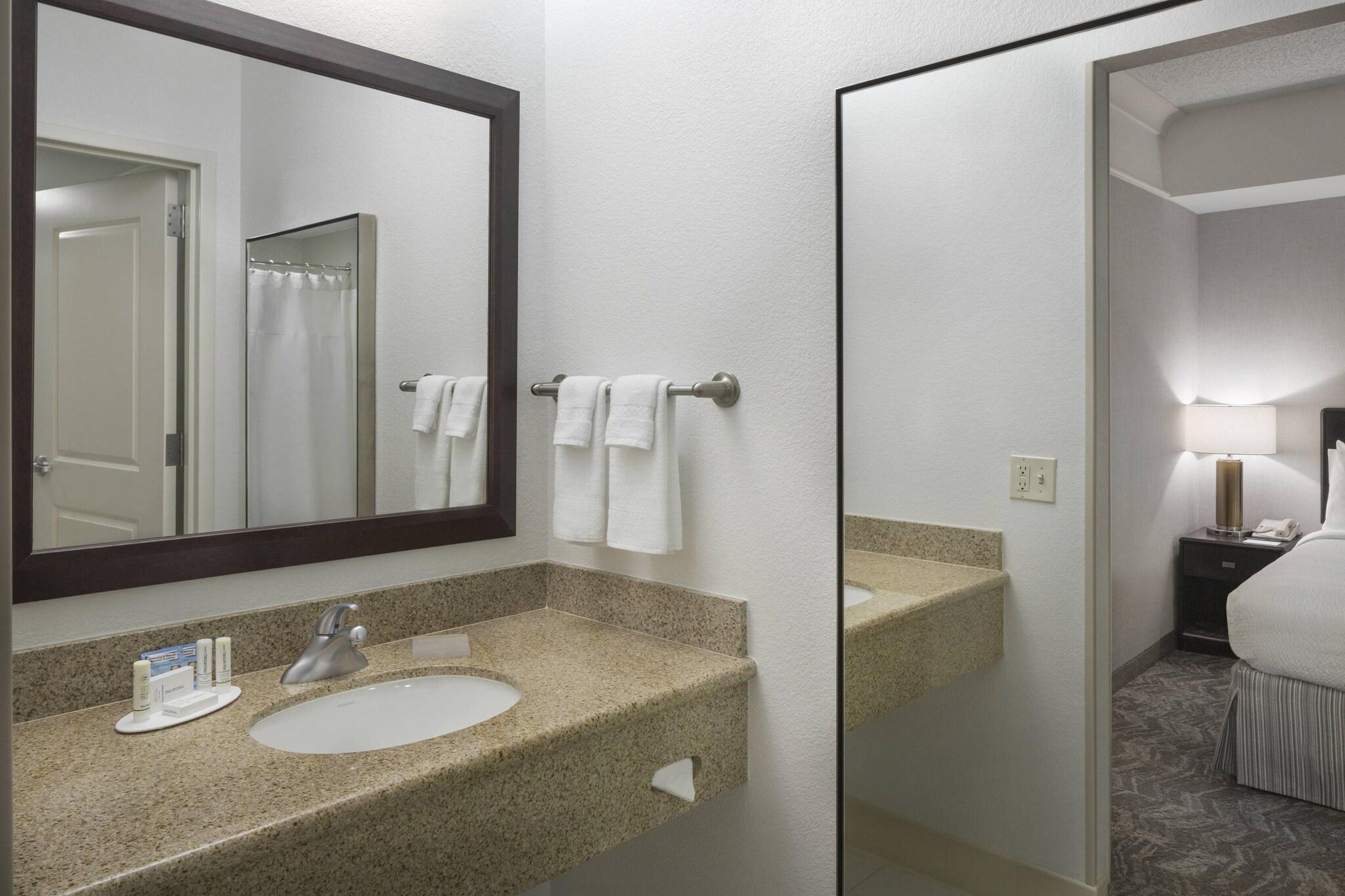 Studio Two Double Beds