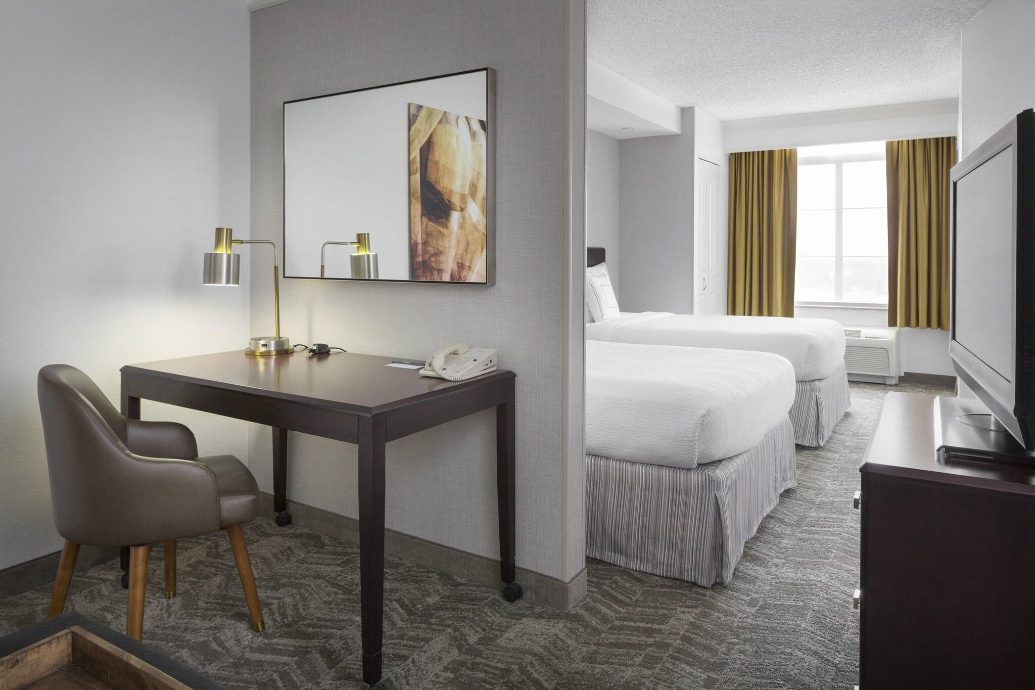 Studio Two Double Beds