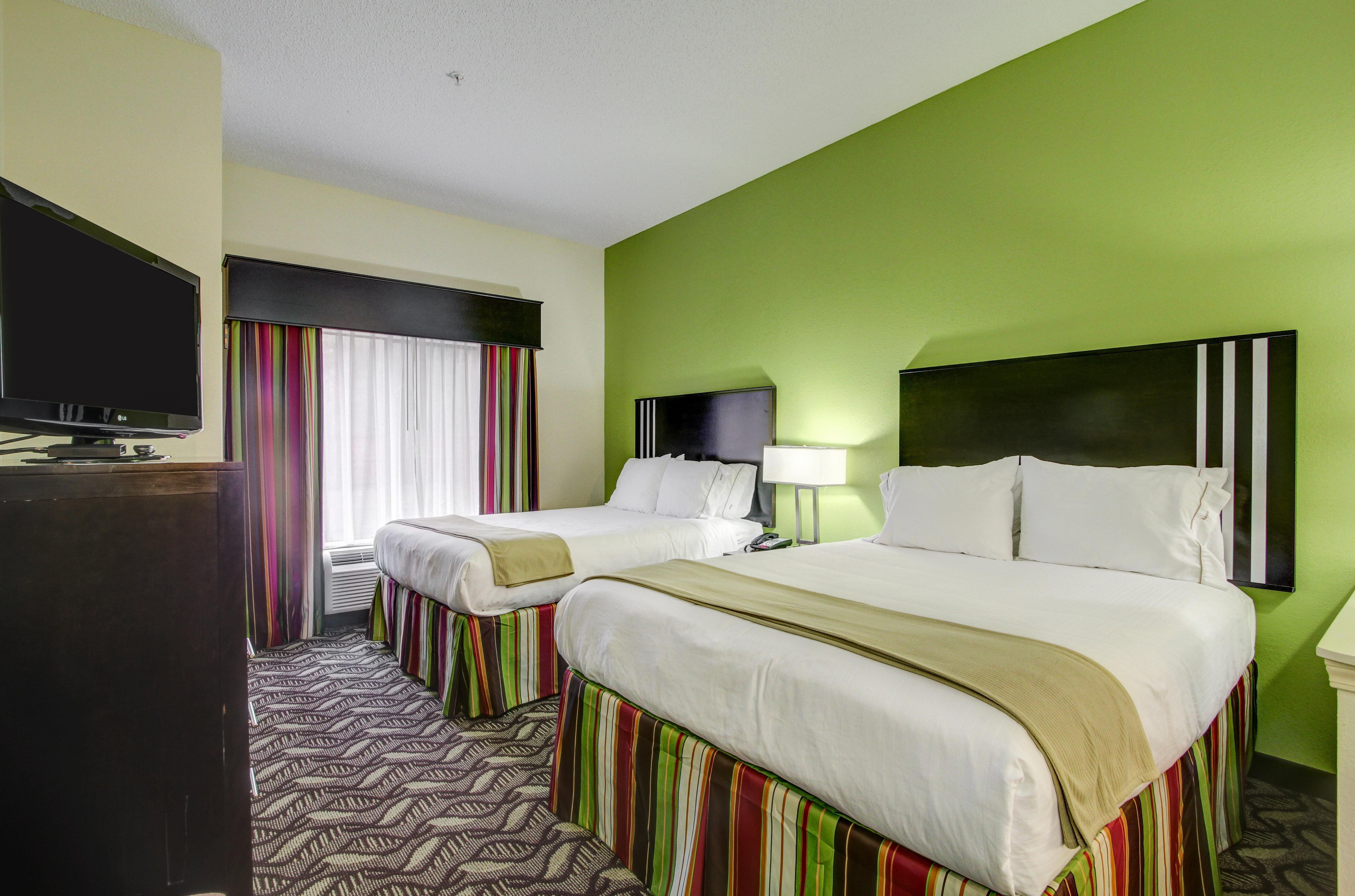 Double Two Queen Beds Non Smoking