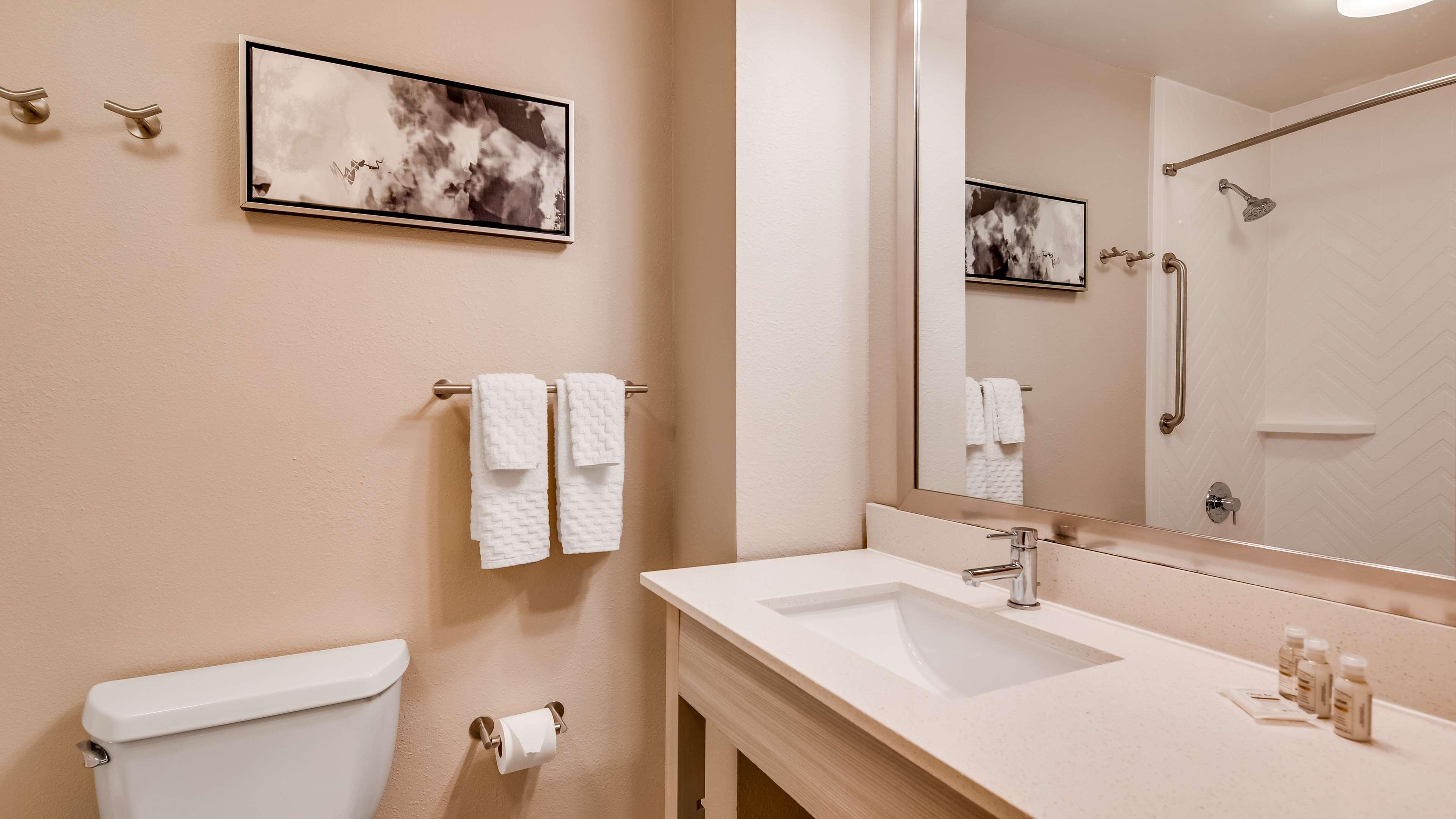 Suite Two Queen Beds