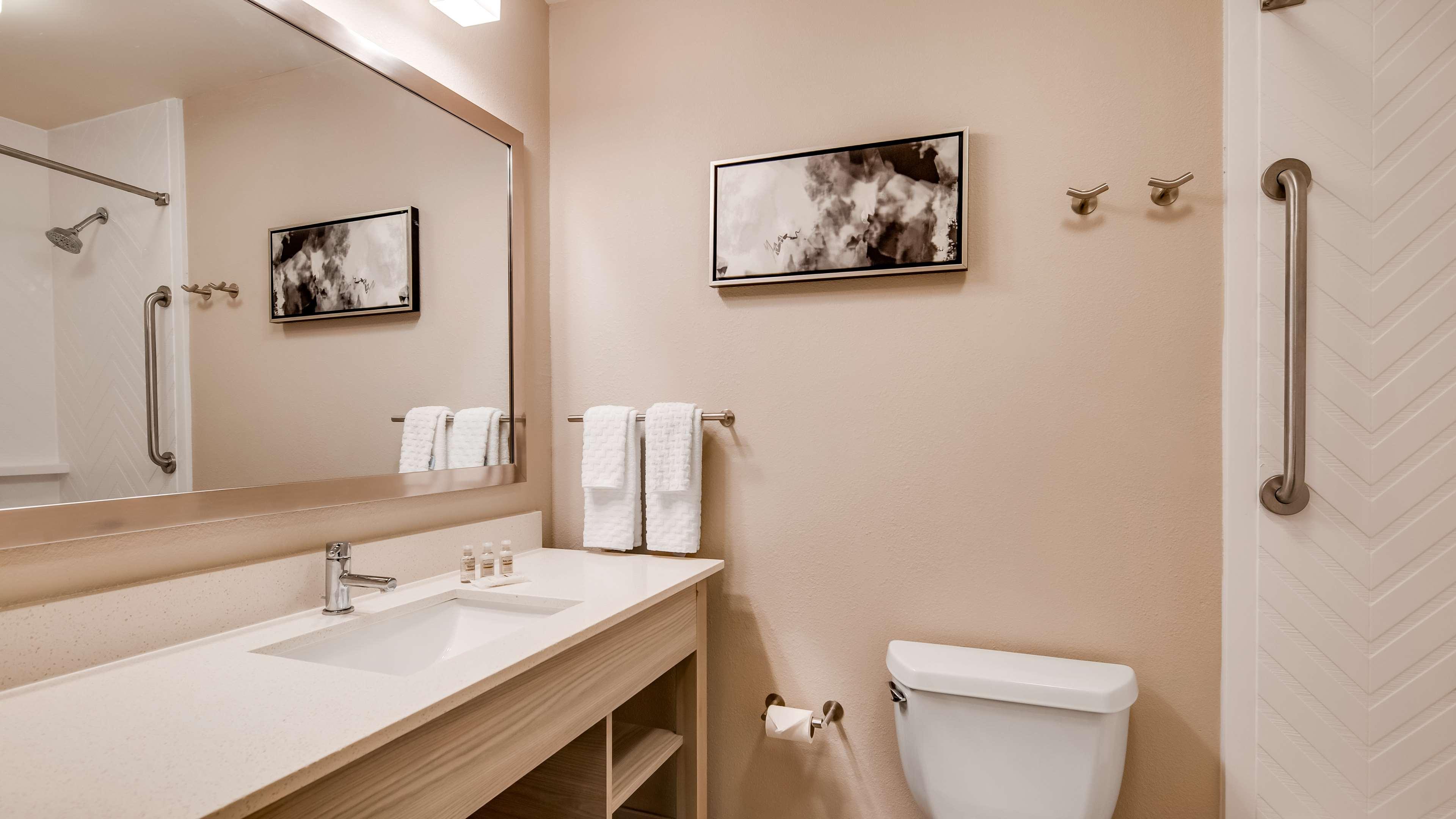 Suite Two Queen Beds