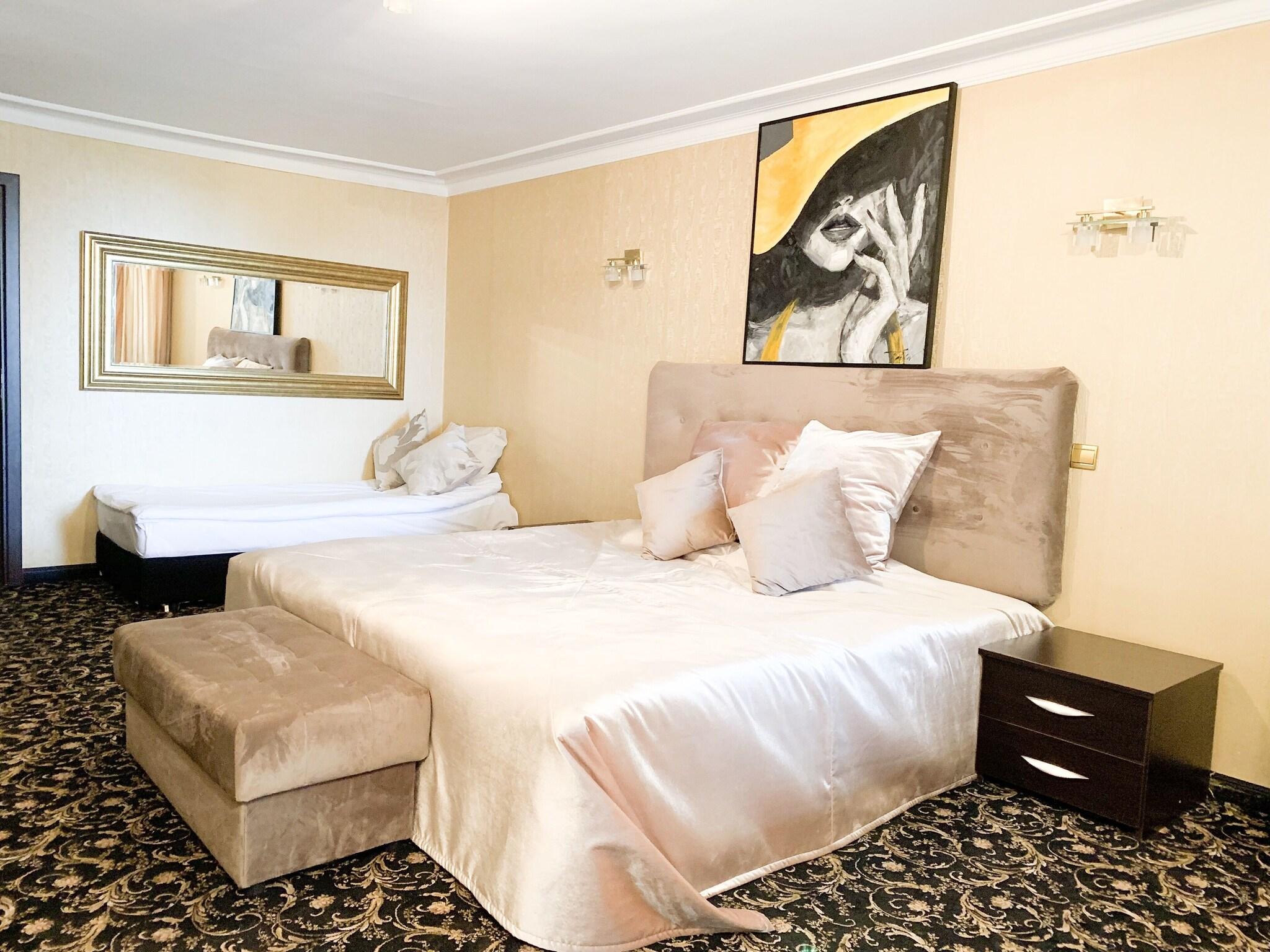 Junior Suite King Size Bed